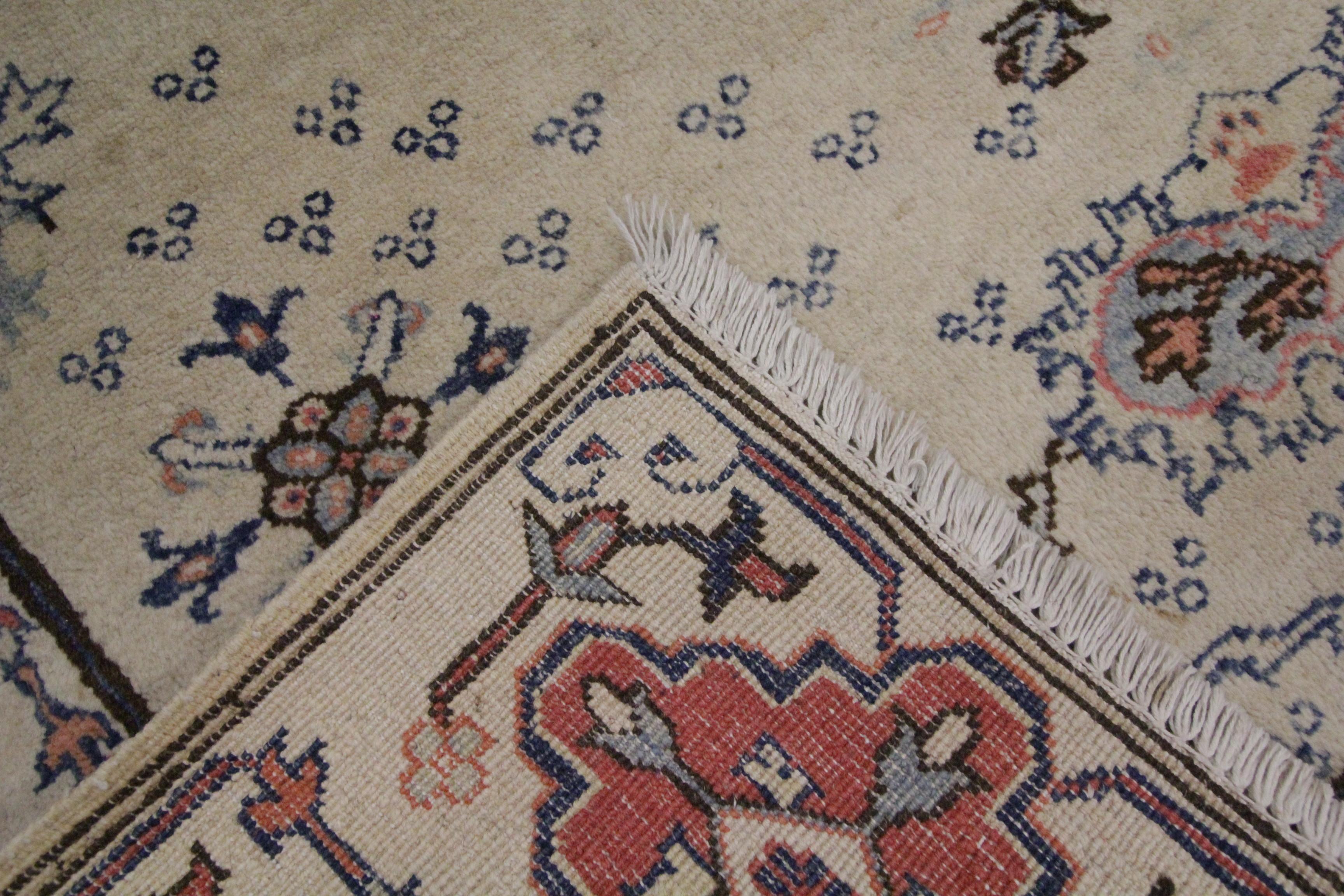 Mid-20th Century Cream Carpet Medallion Oriental Rug Handmade Symmetrical Living Area Rug For Sale