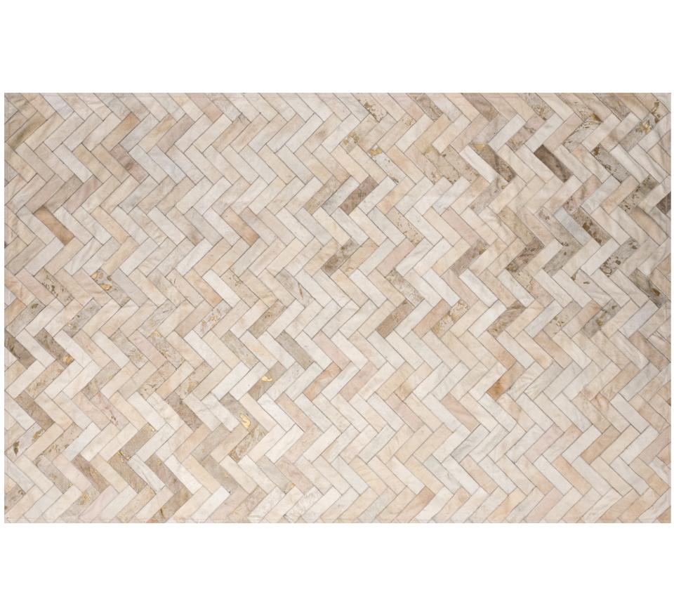 Coastal glam is the phrase that springs to mind with this incredible rug. Think 1970s Malibu parties with cocktails and lots of beautiful people. Cream herringbone lines are combined with luxe gold to take your interior seriously up a notch! Let’s