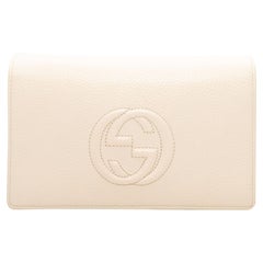 Cremefarbene Gucci Soho Geldbörse-On-Chain