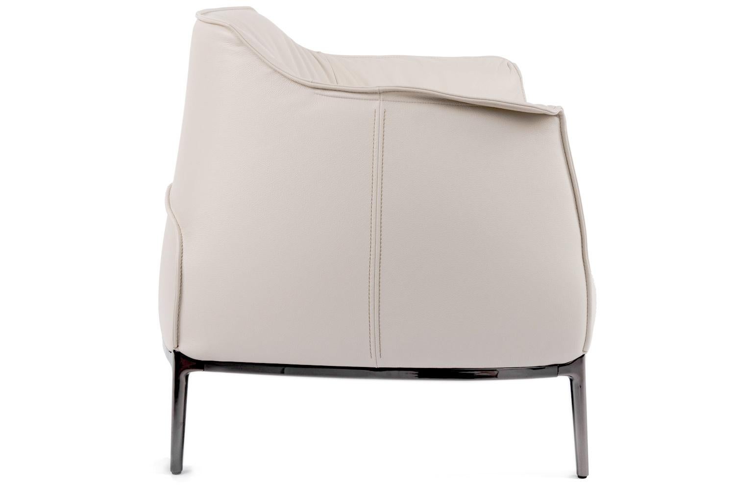 Archibald chair by Poltrona Frau
The Archibald by Jean-Marie Massaud is the perfect combination of substance and form with a comfortable and enveloping design ideal for meditation and relaxation. The breadth and depth of the seat is balanced by its