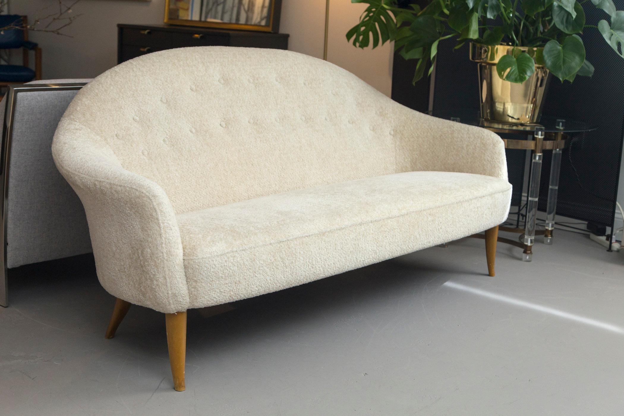 Cream Kerstin Horlin Holmquist paradise sofa, late 1950s, reupholstered in Schumacher wool fabric.