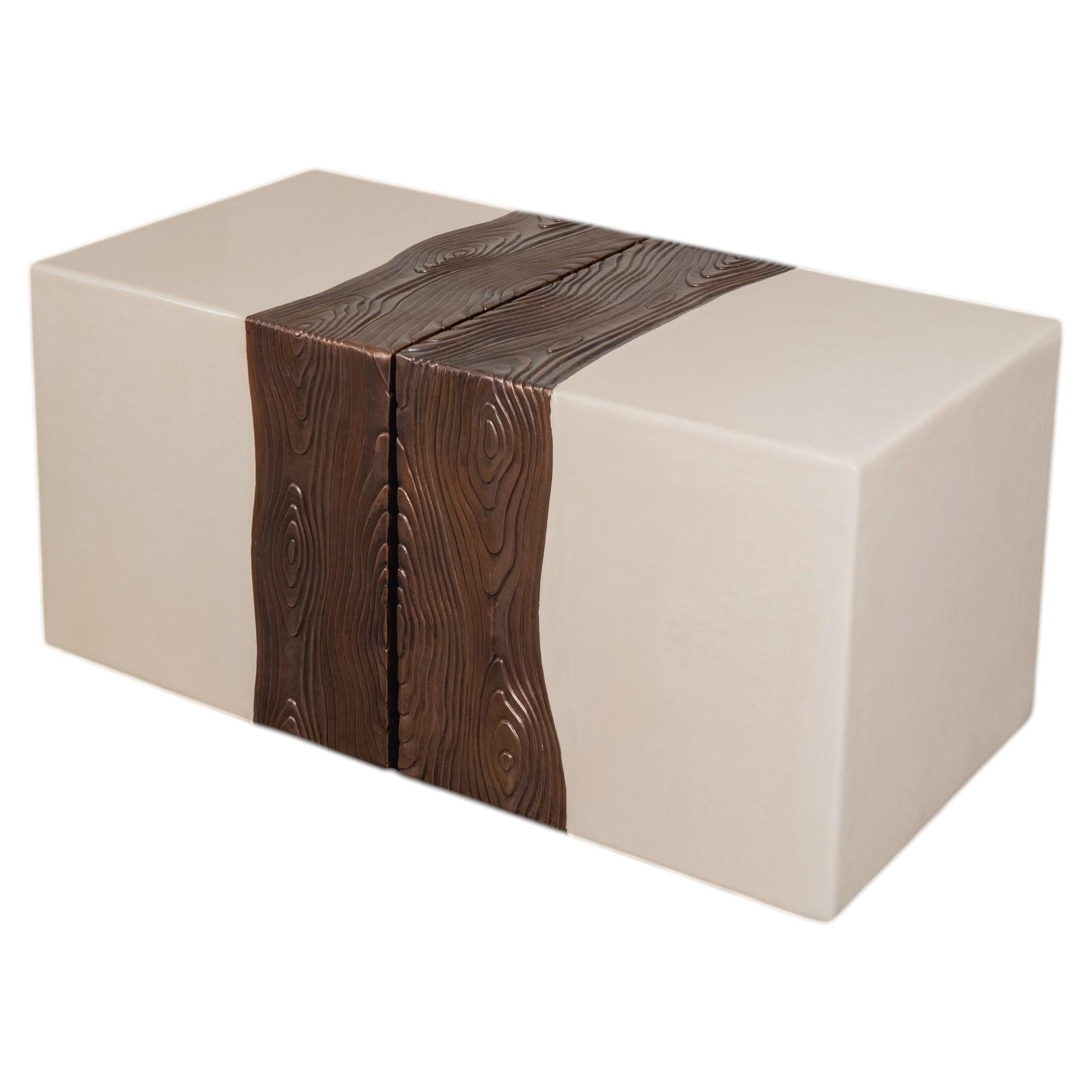 Viereckiger cremefarbener Lacksitz mit Holzmaserung von Robert Kuo, 2er-Set