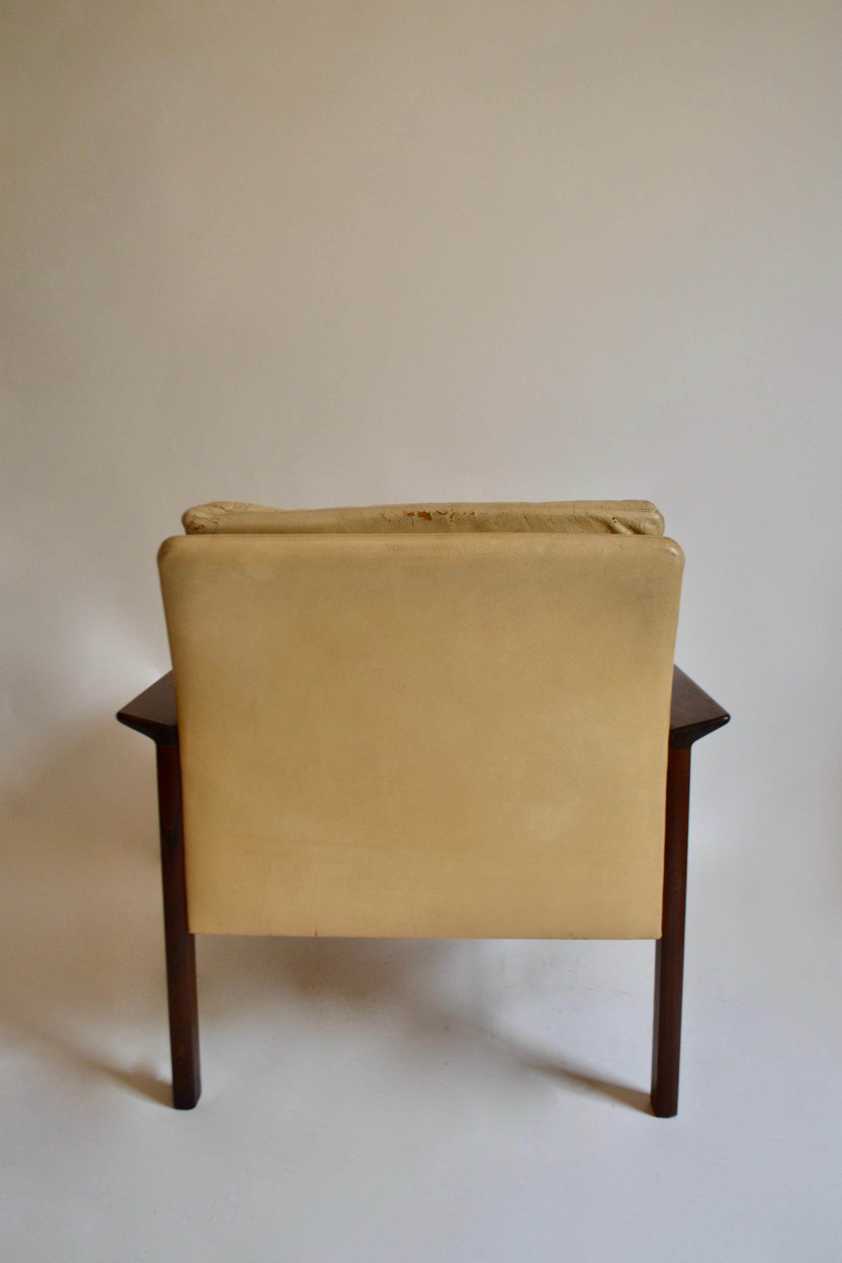 Danish Cream Leather and Walnut Lounge Chair by Hans Olsen for C S Møbler, 1960s