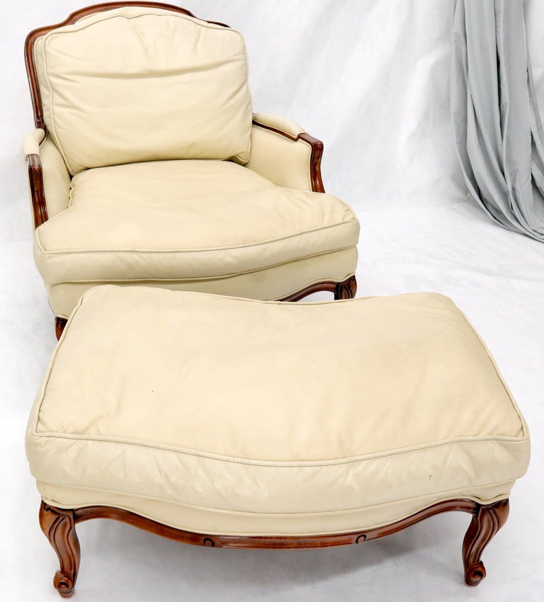 Cream Leather Chaise 2-Part Chaise Lounge Chair and Ottoman For Sale 1
