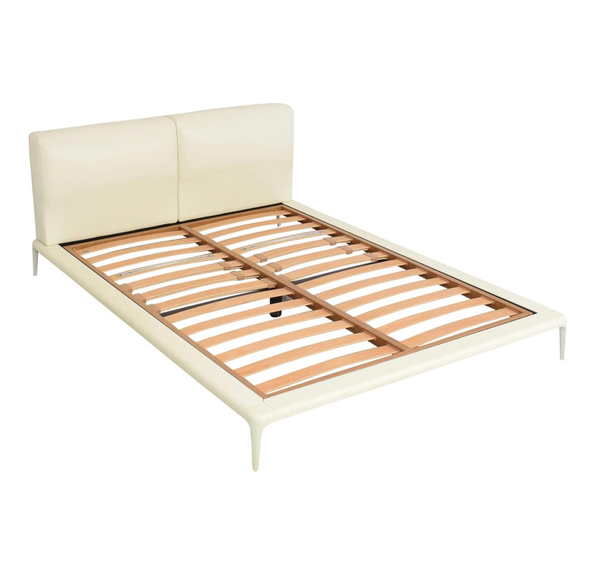 Cream leather Poliform park original queen platform bed. Made in Italy. White / ivory leather. Measures: 66