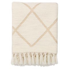 Cream Merino Wool Throw with Knotted Fringes – Made in Italy