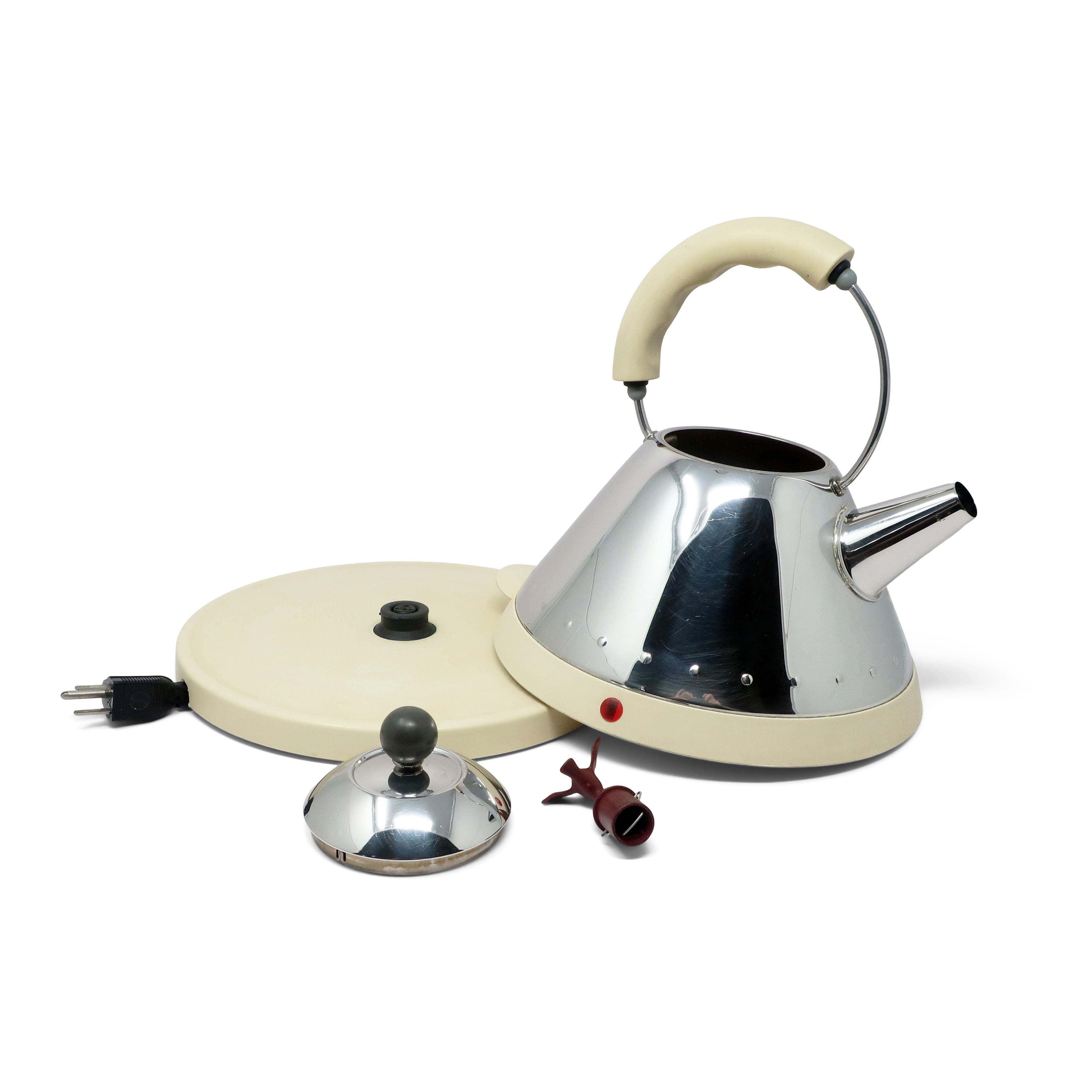 Postmoderne Bouilloire électrique MG32 de Michael Graves pour Alessi