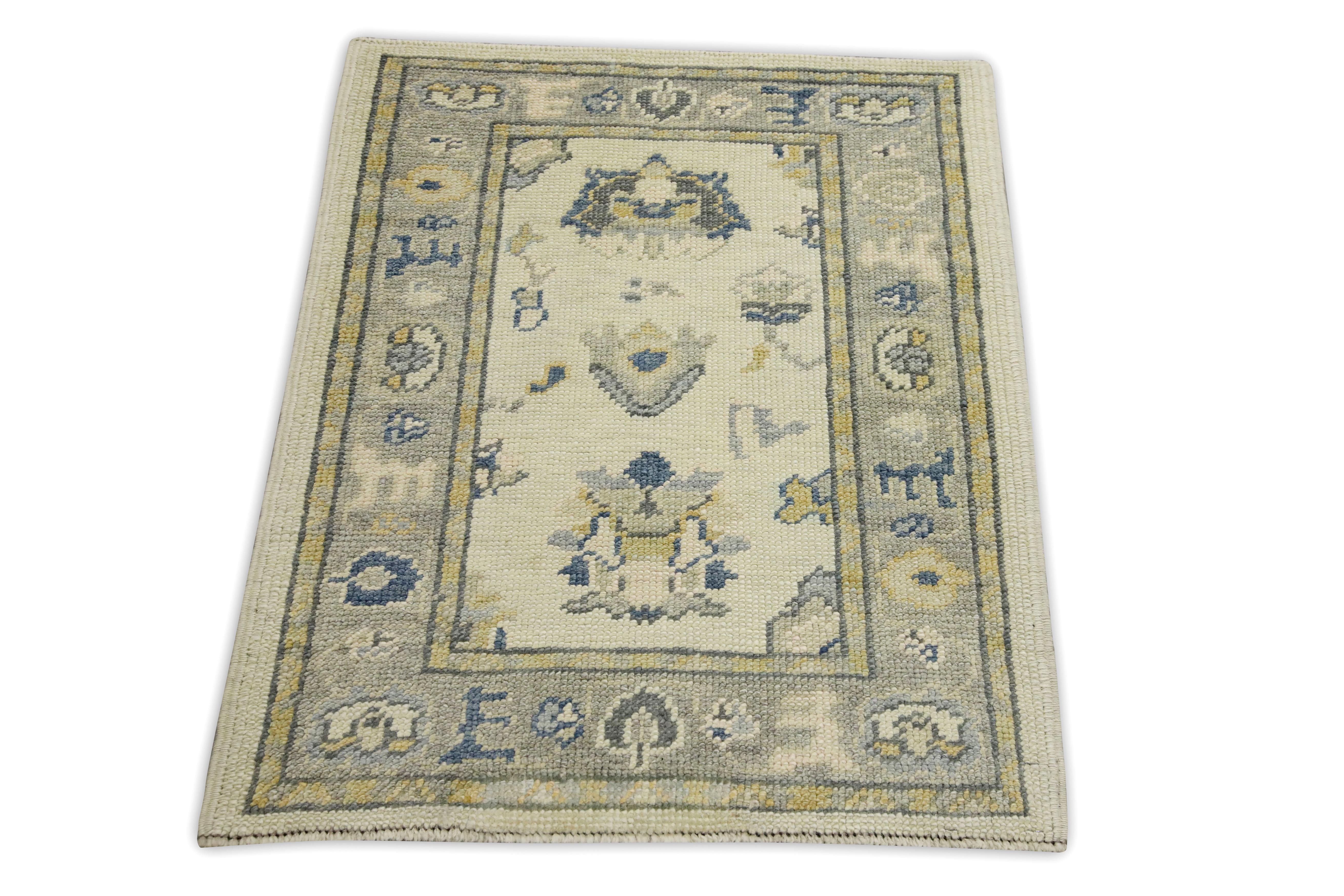 Cream Multicolor Floral Design Handwoven Wool Turkish Oushak Rug In New Condition For Sale In Houston, TX