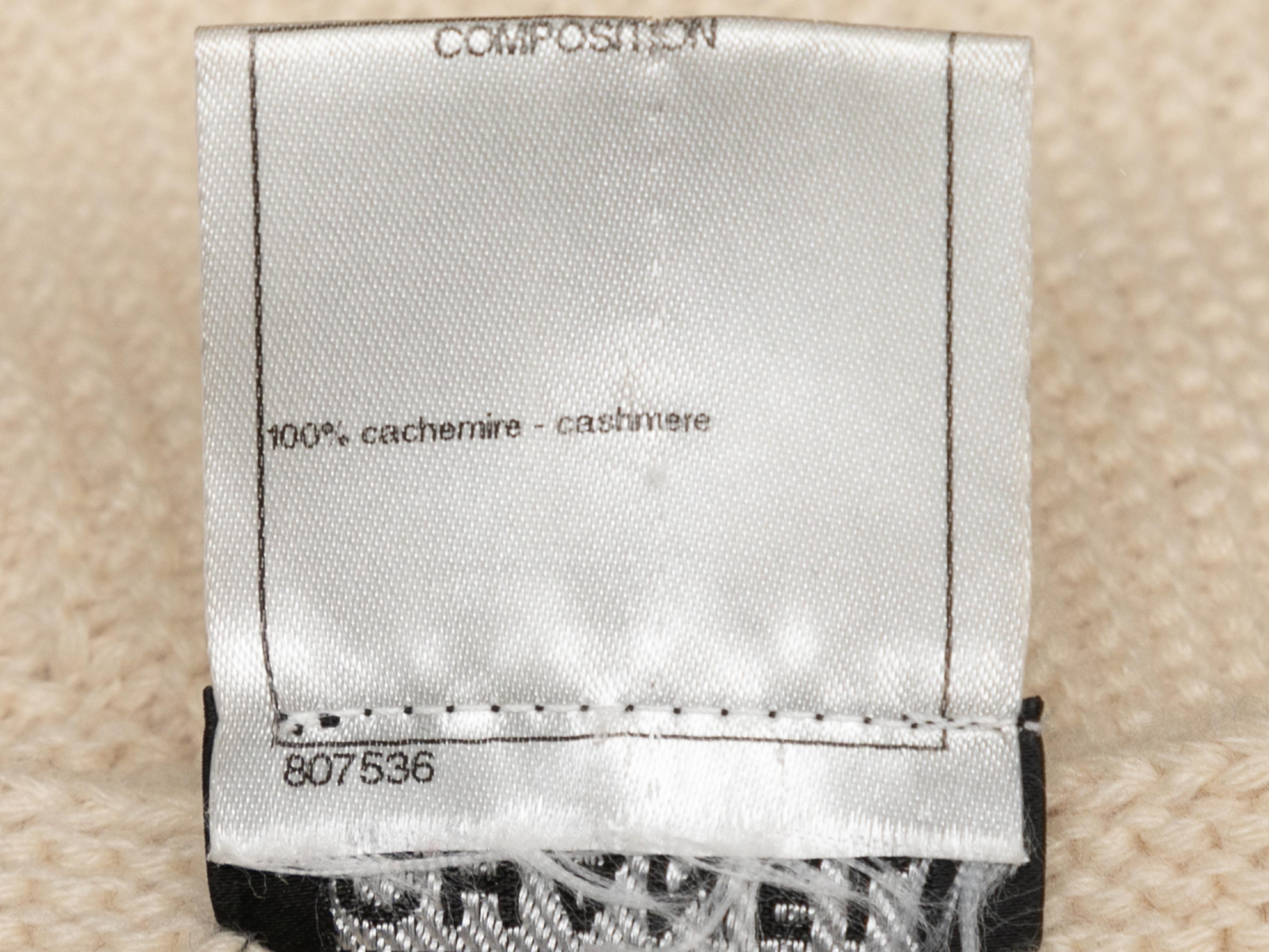 Cream & Navy Chanel Textured Cashmere Cardigan Size FR 46 For Sale 1