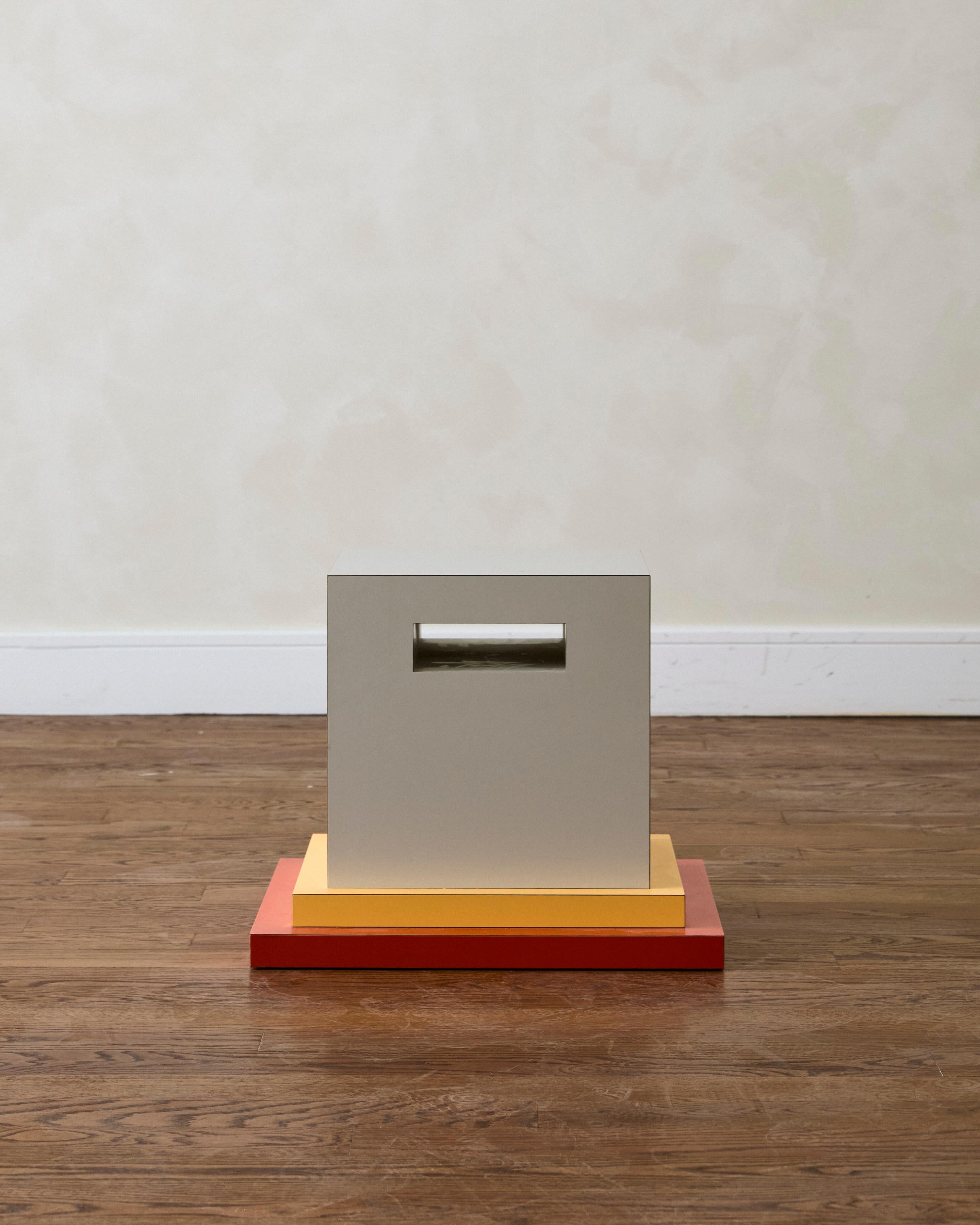 Mid-Century moderno Tavolo Occasionale 'Cream' di Ettore Sottsass in vendita