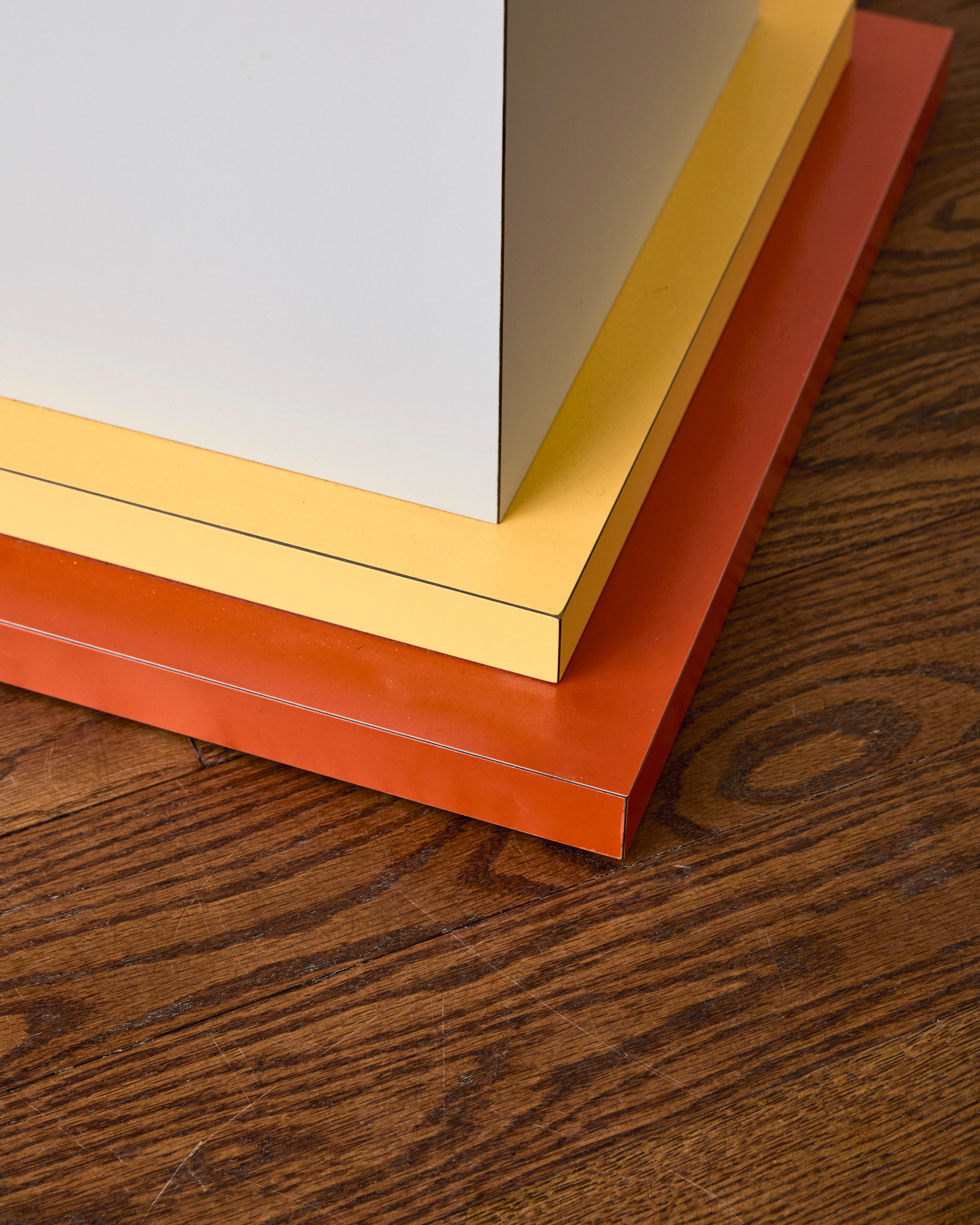 XX secolo Tavolo Occasionale 'Cream' di Ettore Sottsass in vendita