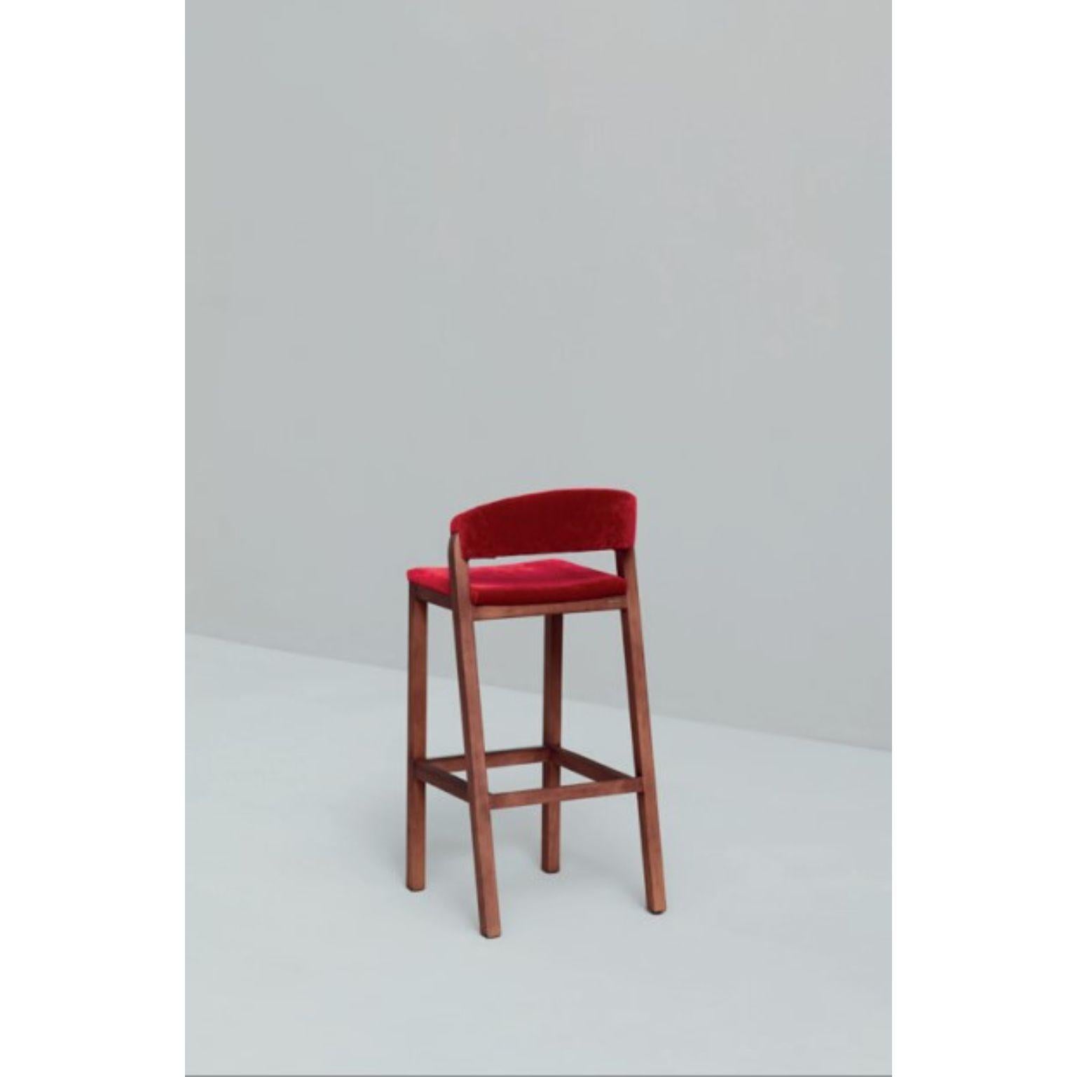 Cream Oslo Stool by Pepe Albargues In New Condition For Sale In Geneve, CH