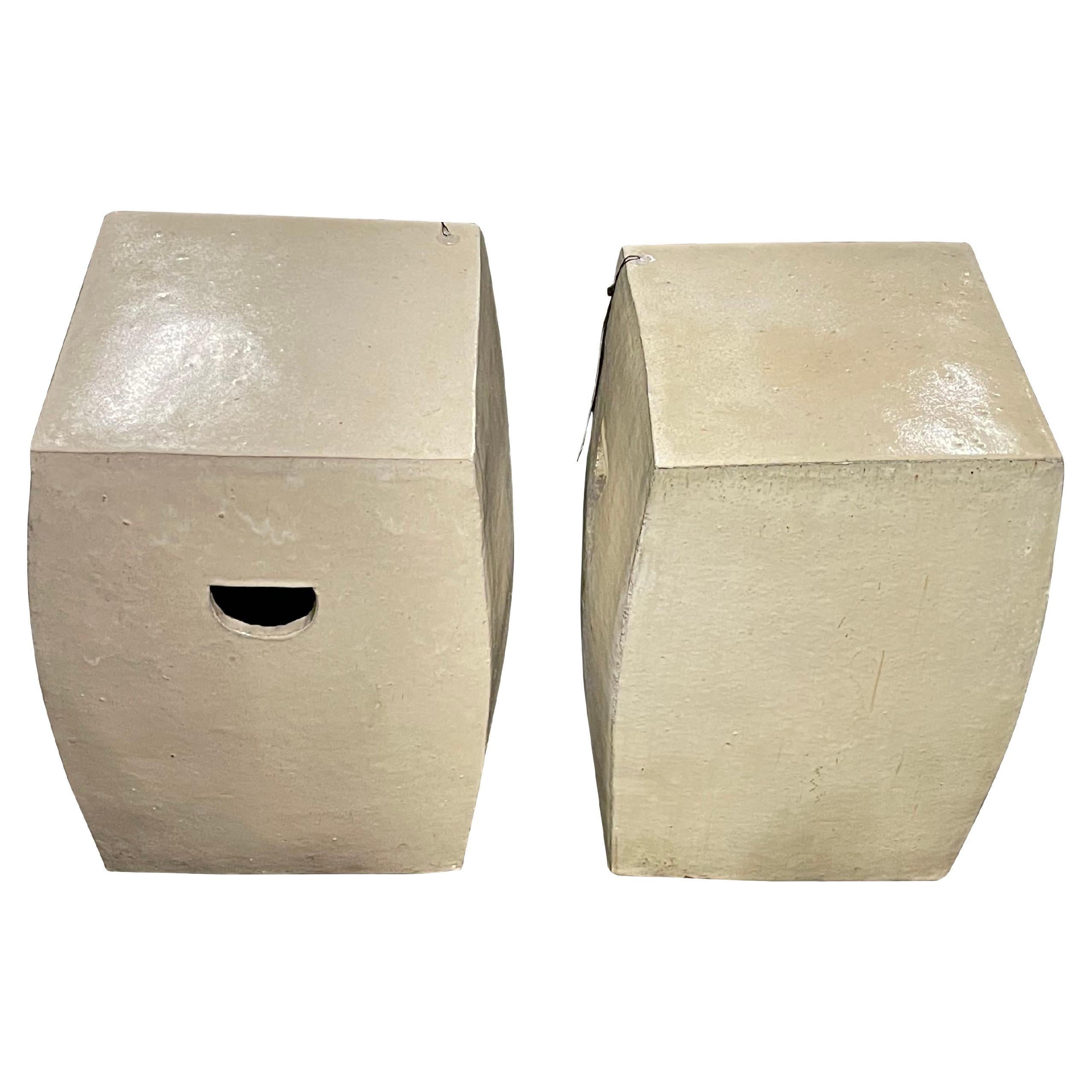 Pareja de taburetes cuadrados de terracota para jardín, color crema, China, Contemporáneo