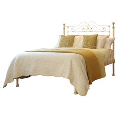 Cream Platform Bed Mk274