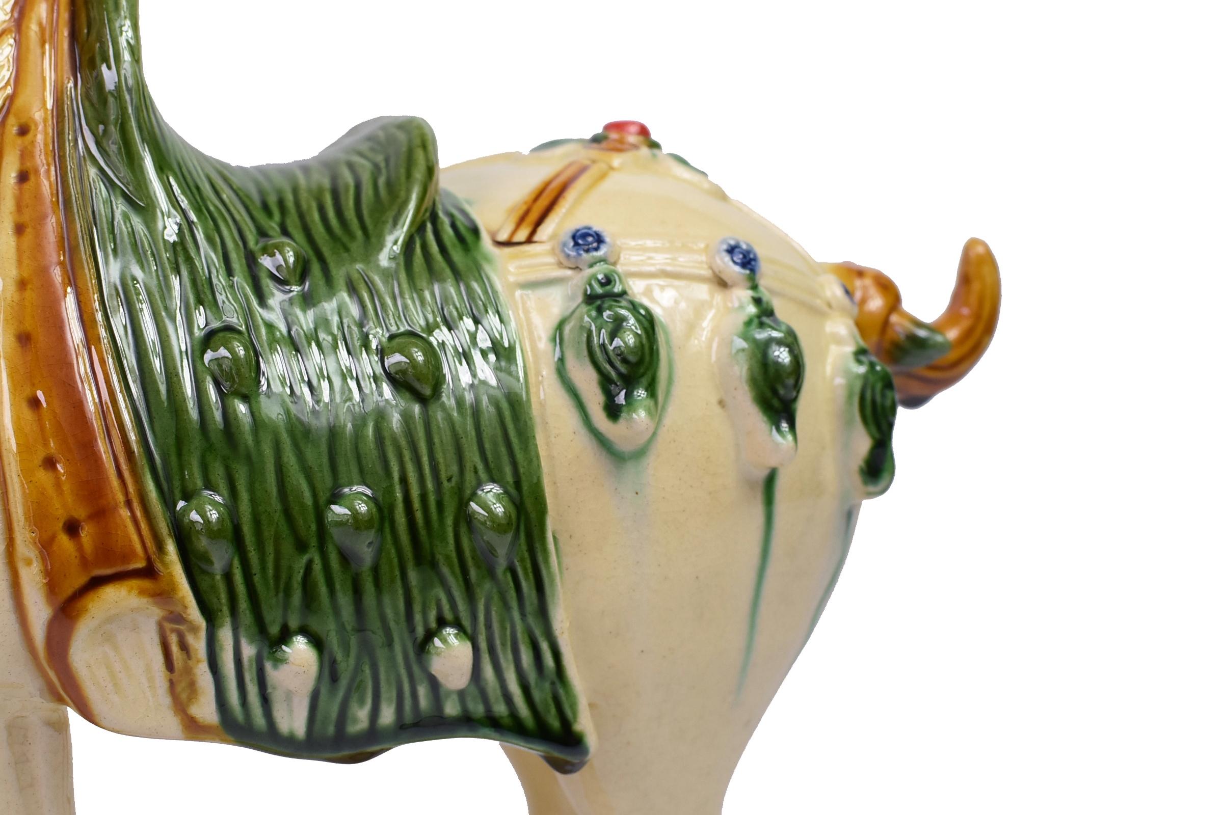 Cream Pottery Horse, Chinese San Cai Glaze In Excellent Condition In Somis, CA