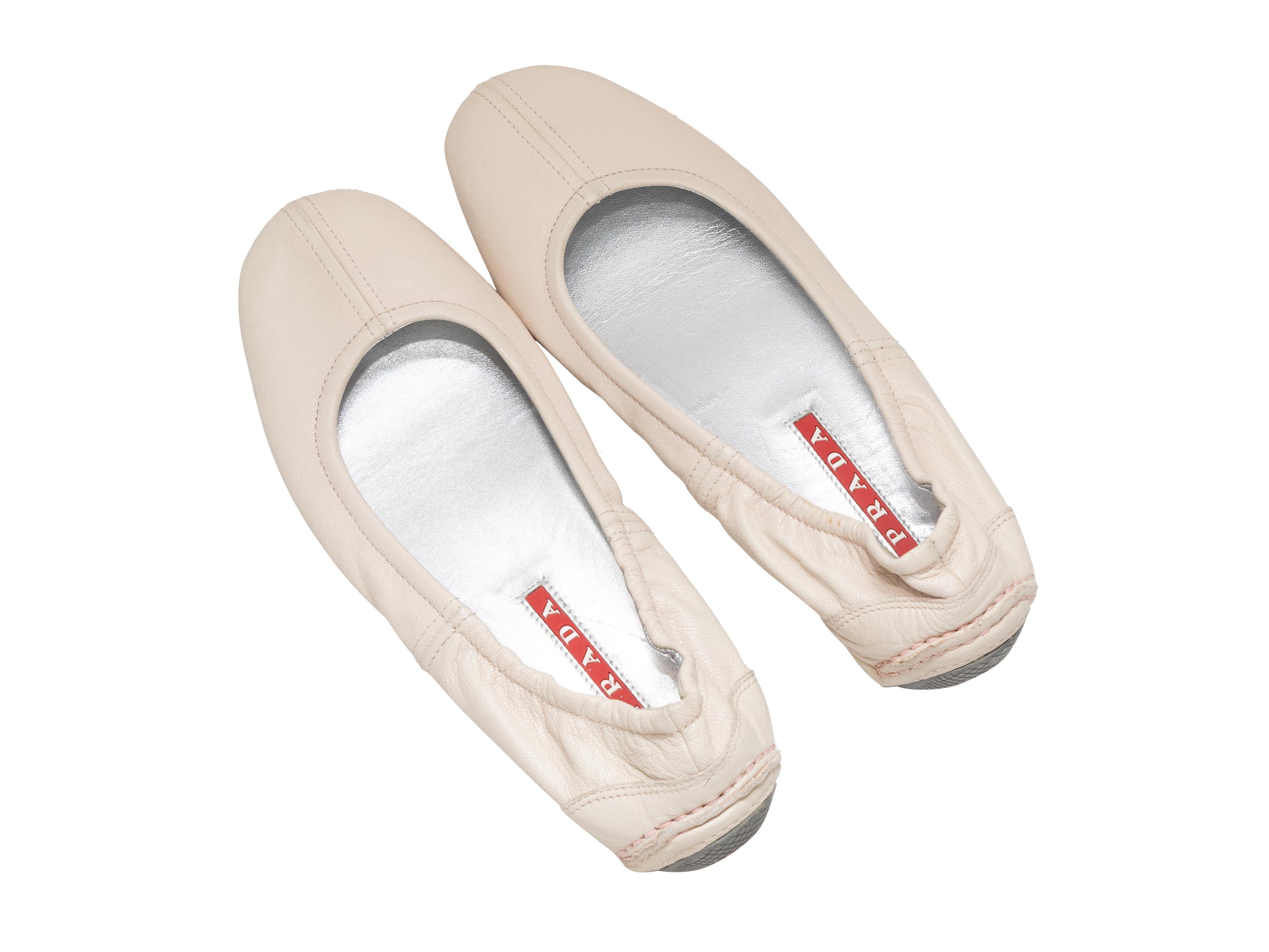 Cream Prada Sport Leather Ballet Driving Flats Size 37 In Good Condition For Sale In New York, NY
