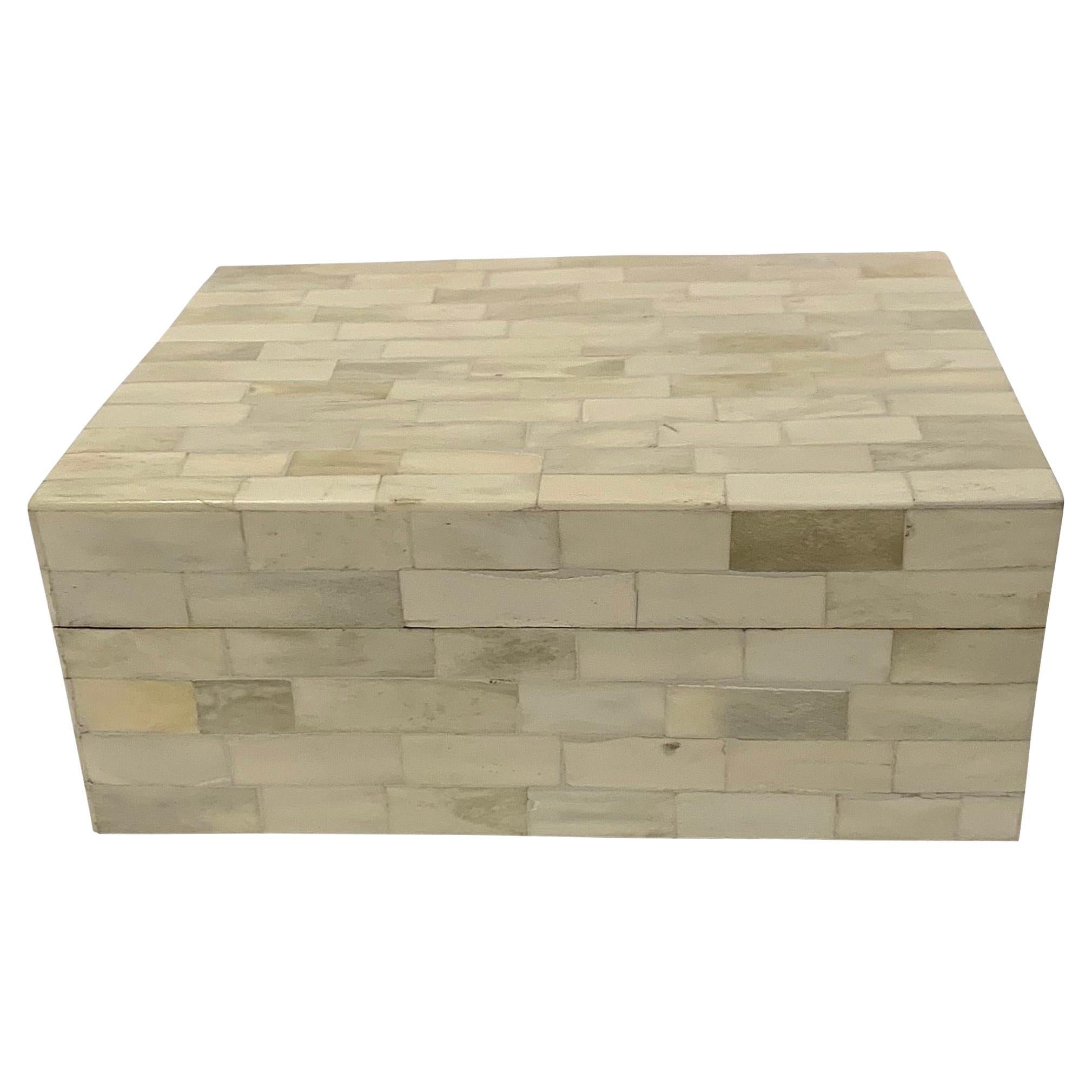 Cream Rectangular Design Box, Indien, Contemporary im Angebot