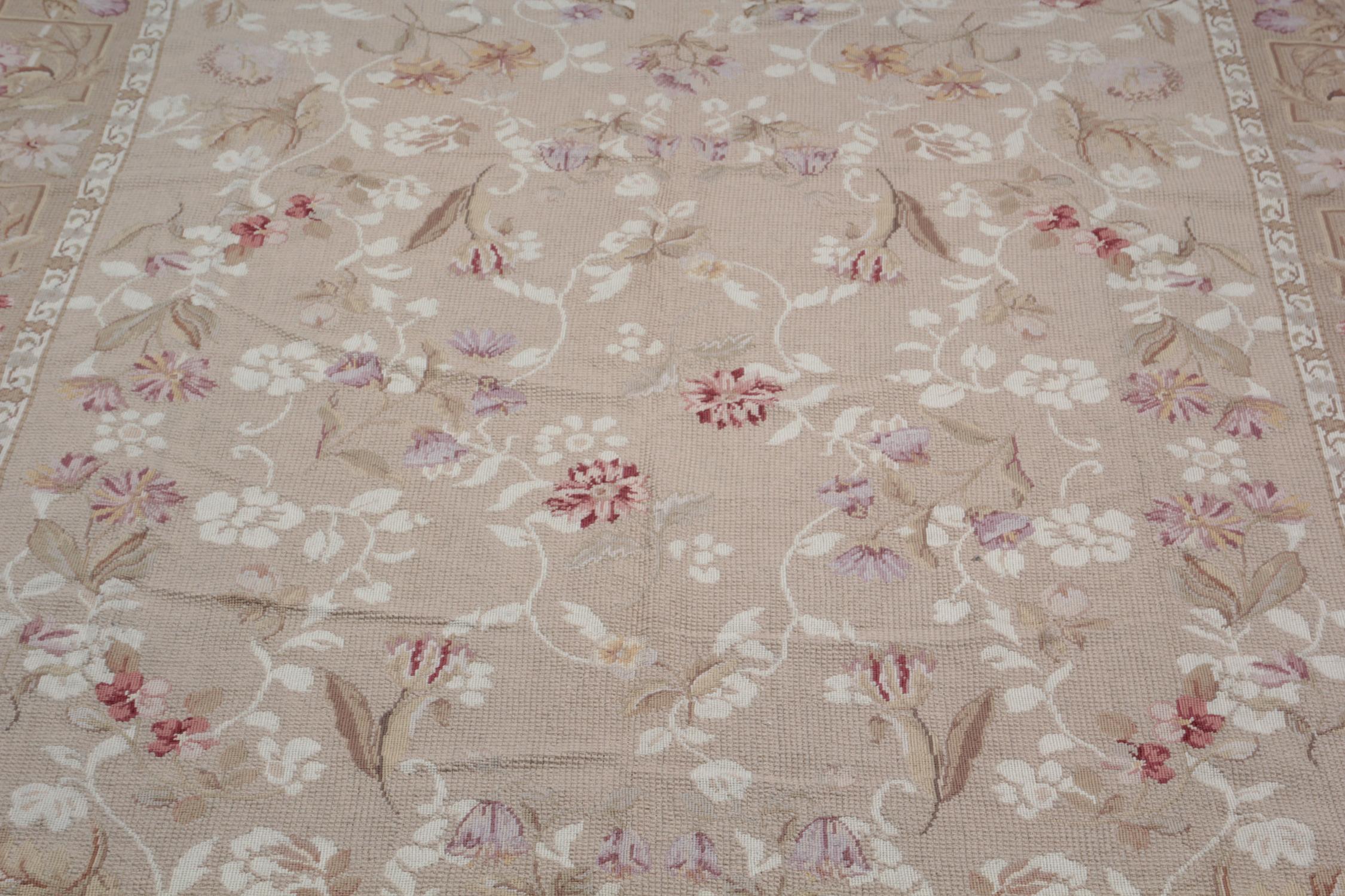 High Quality Handmade Rug Genuine Cream Coloured Floral Carpet Aubusson Rug  In Excellent Condition In Hampshire, GB