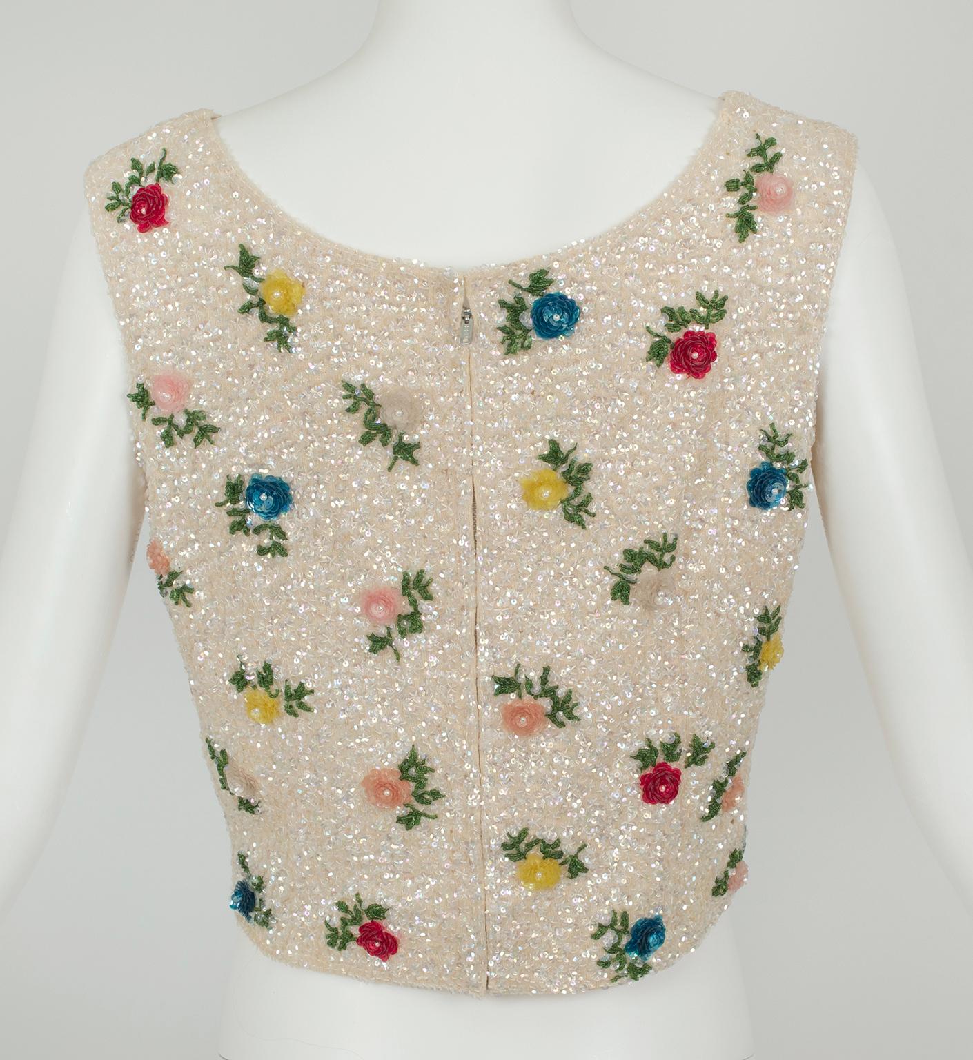 Cream Sequin Sleeveless Crop Top with Dimensional Roses, Hong Kong – M, 1950s In Good Condition For Sale In Tucson, AZ