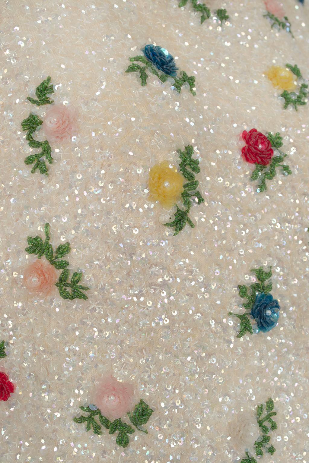 Cream Sequin Sleeveless Crop Top with Dimensional Roses, Hong Kong – M, 1950s For Sale 2