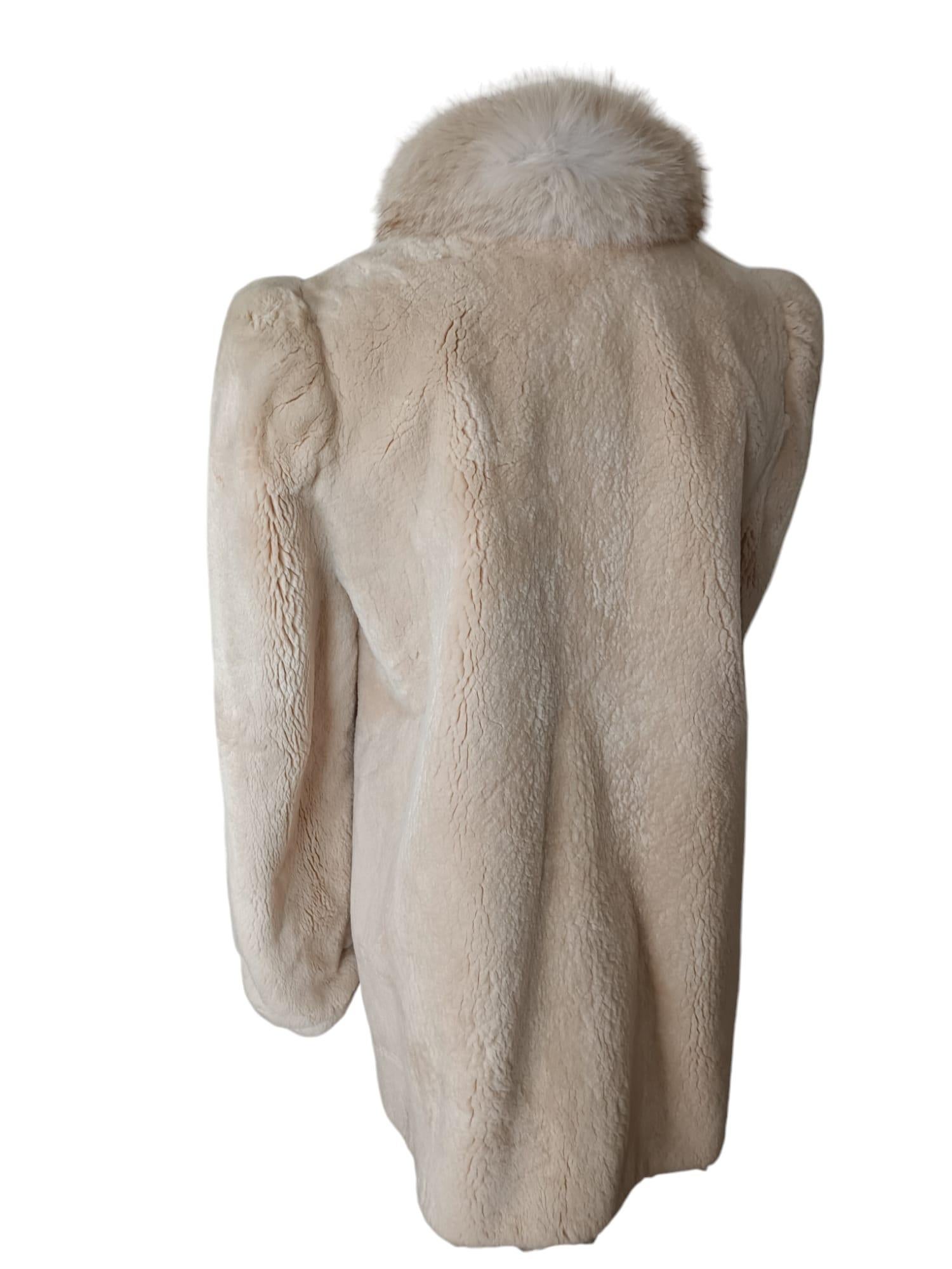 Cream Sheared Beaver Fur Coat with Fur Trim (Size 8-M) 2