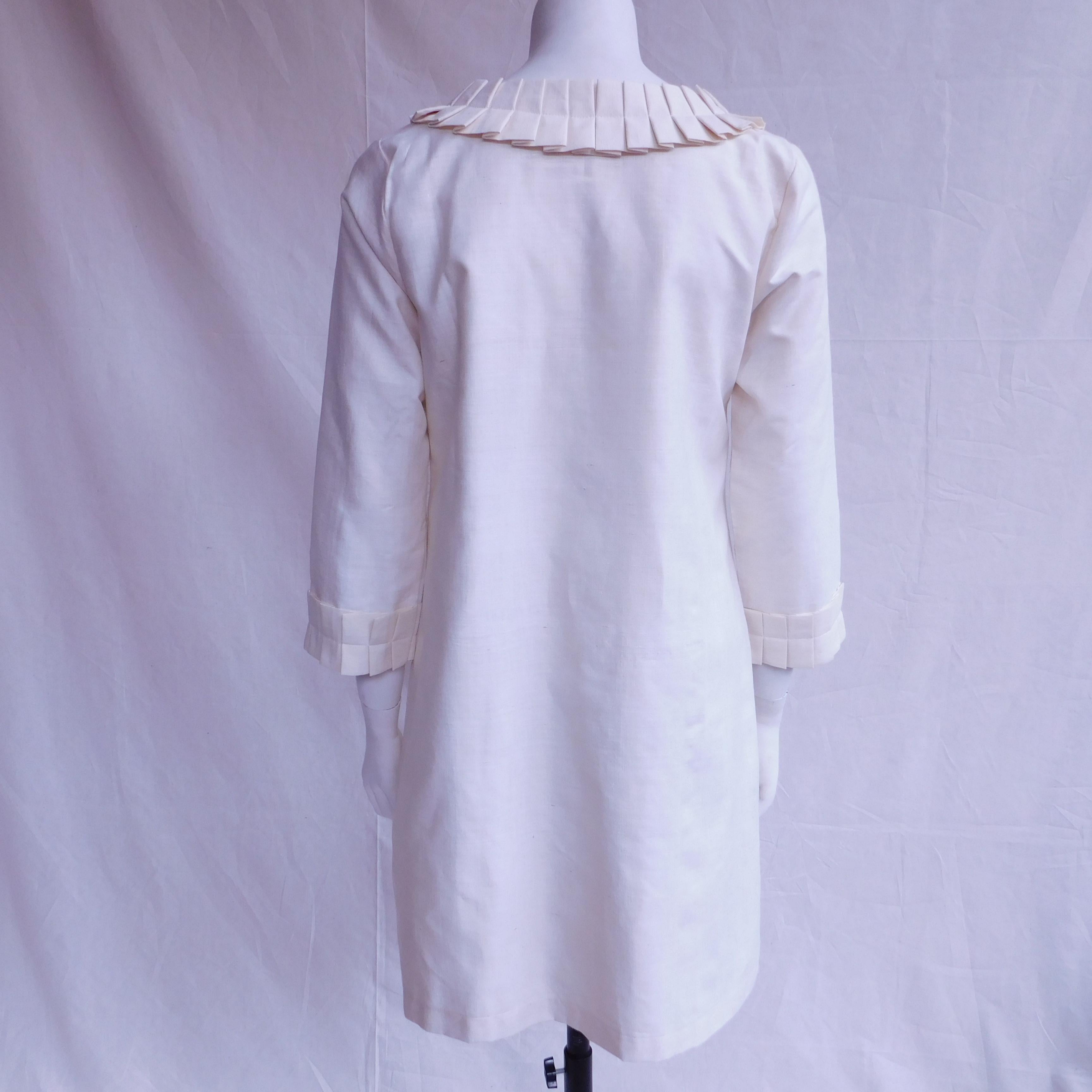 Cream Silk Jacket with Pleated Details Anauve of Madrid Spain For Sale 4