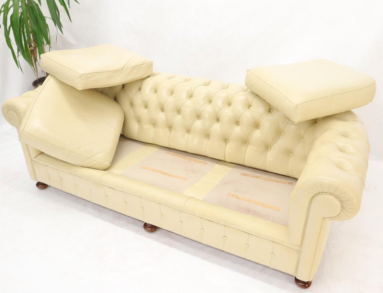 Cream Tufted Leather Chesterfield Sofa For Sale 6