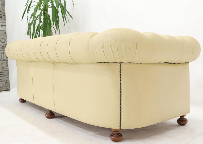 Cream Tufted Leather Chesterfield Sofa For Sale 7