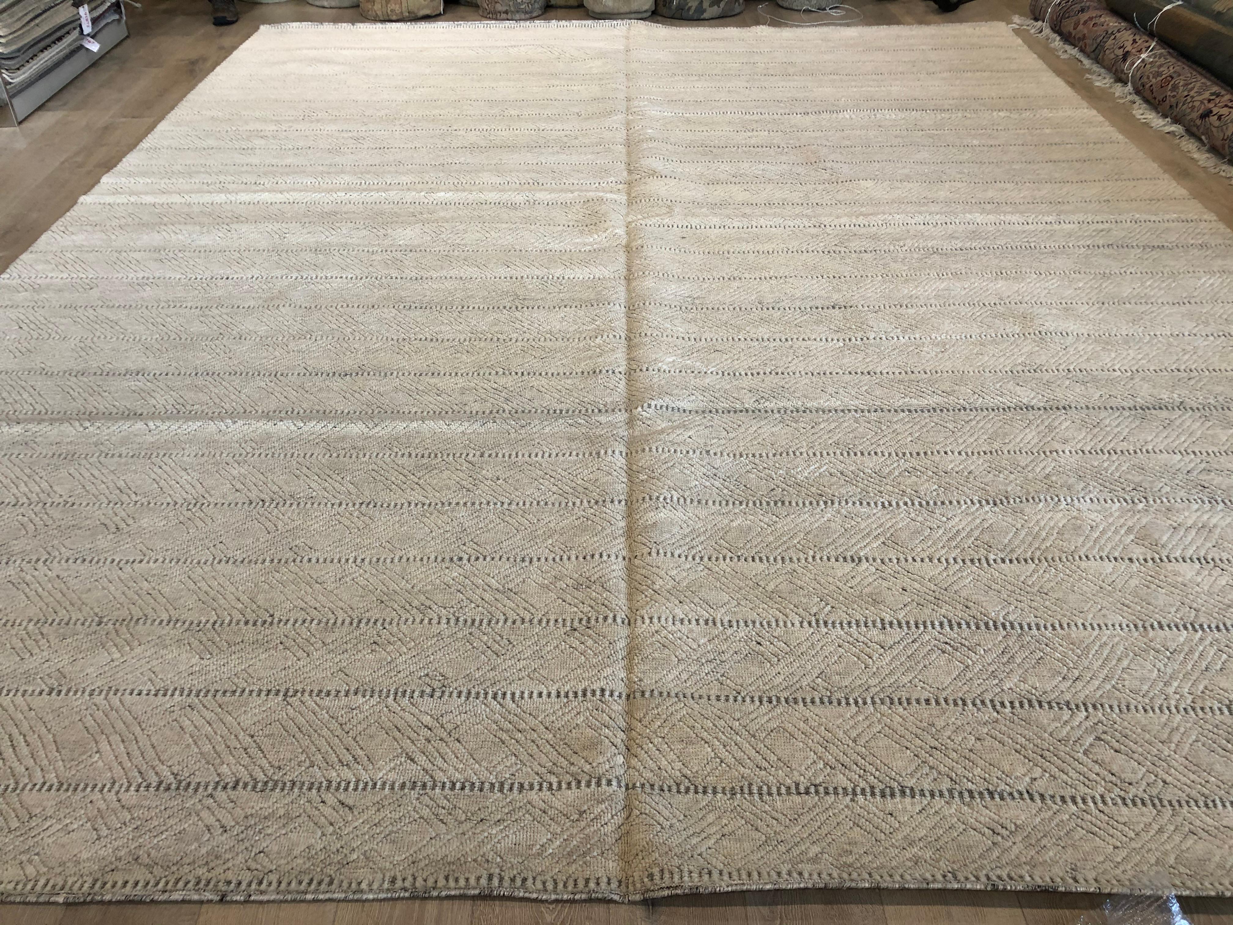 Annodato a mano Tappeto d'area con design marocchino Cream Twist in vendita