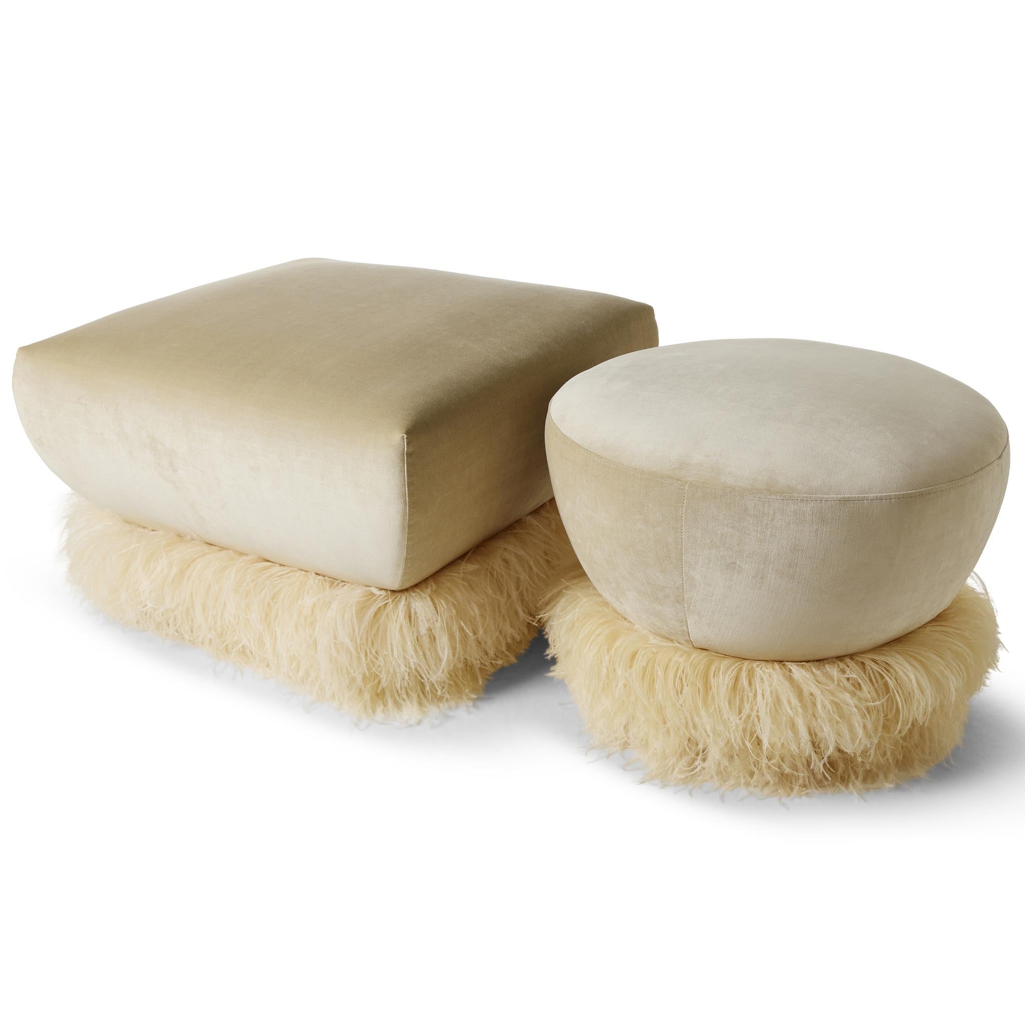 The modern organic Ostrich Fluff ottoman combines rich tactile materials with sculptural form, designed as the perfect companion to Egg Designs’ Ostrich Fluff lounge chair or as a standalone statement piece. Upholstered in soft cream-toned velvet,