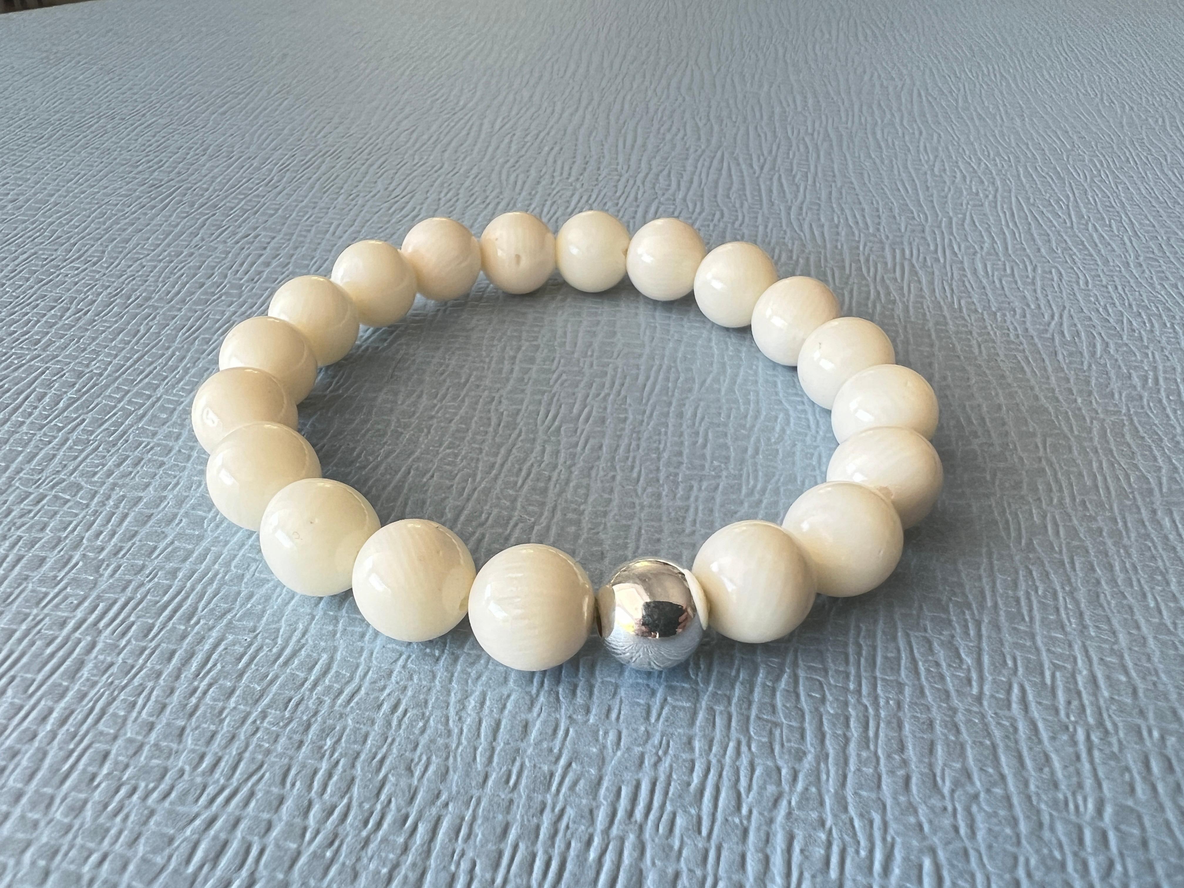 Cream White Bamboo Round Bead Bracelet Silver J Dauphin For Sale 2