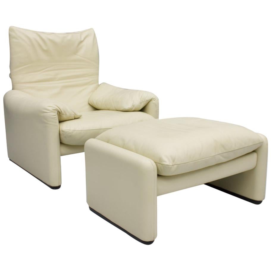 Cream White Leather Lounge Chair Maralunga by Vico Magistretti for Cassina, 1973 For Sale