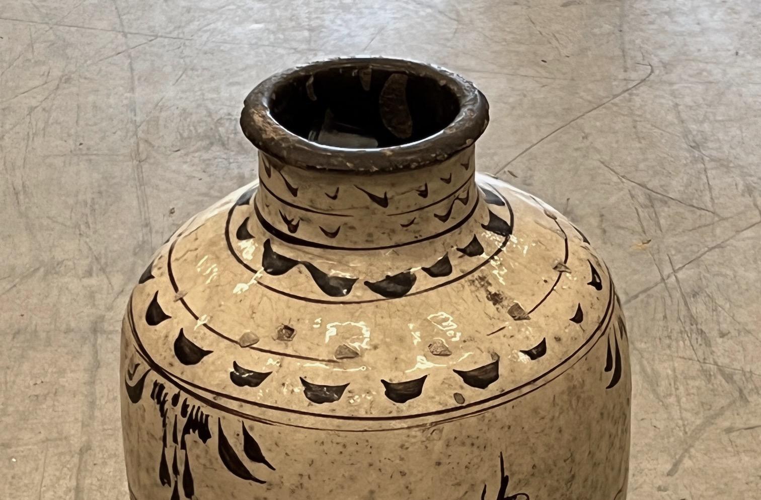 Chinois Grand vase peint en crème et brun foncé, Chine, XIXe siècle en vente