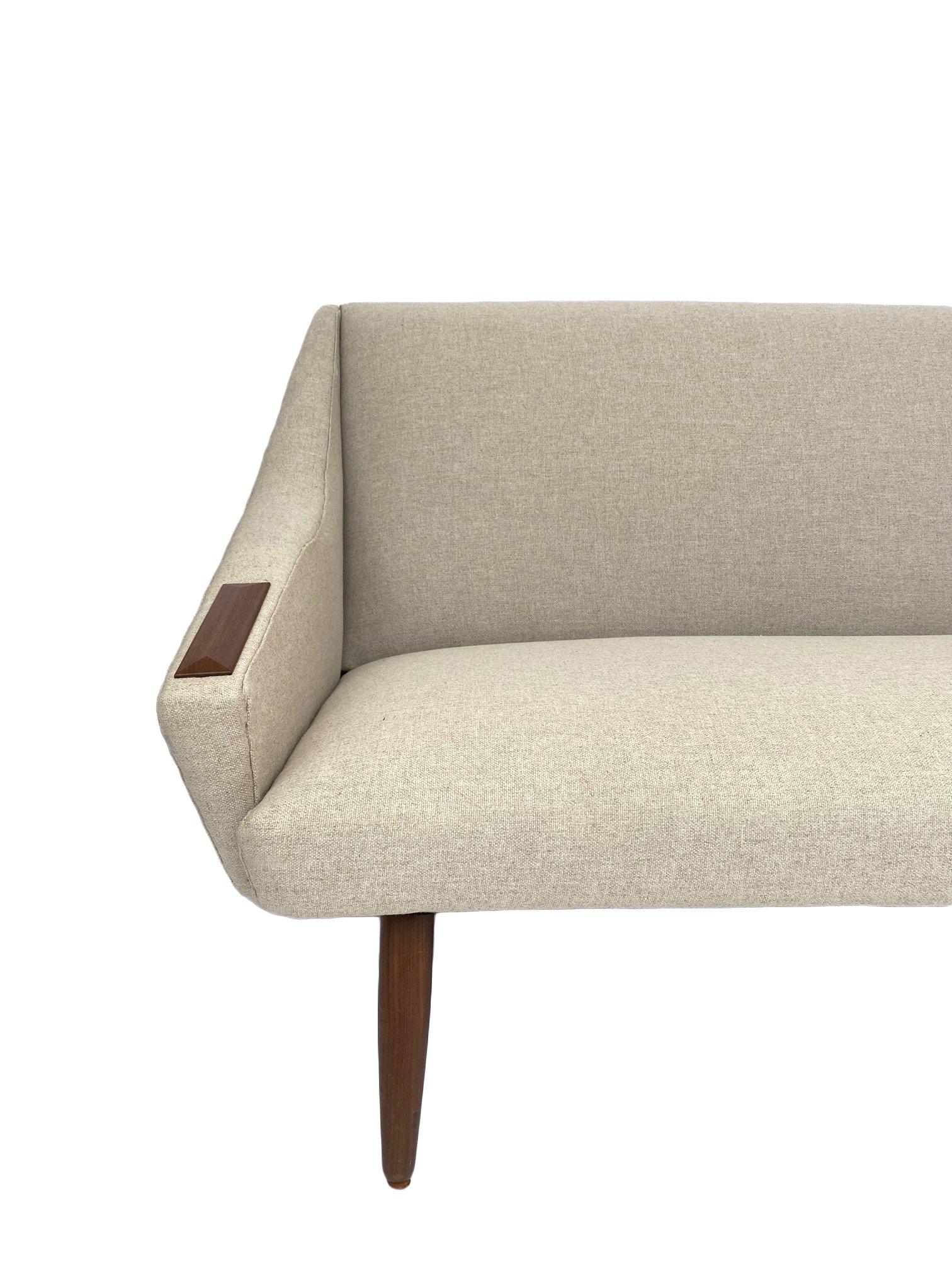 Cream Wool 3 Seater Sofa with Teak Paws Mid Century 1960s Danish For Sale 8