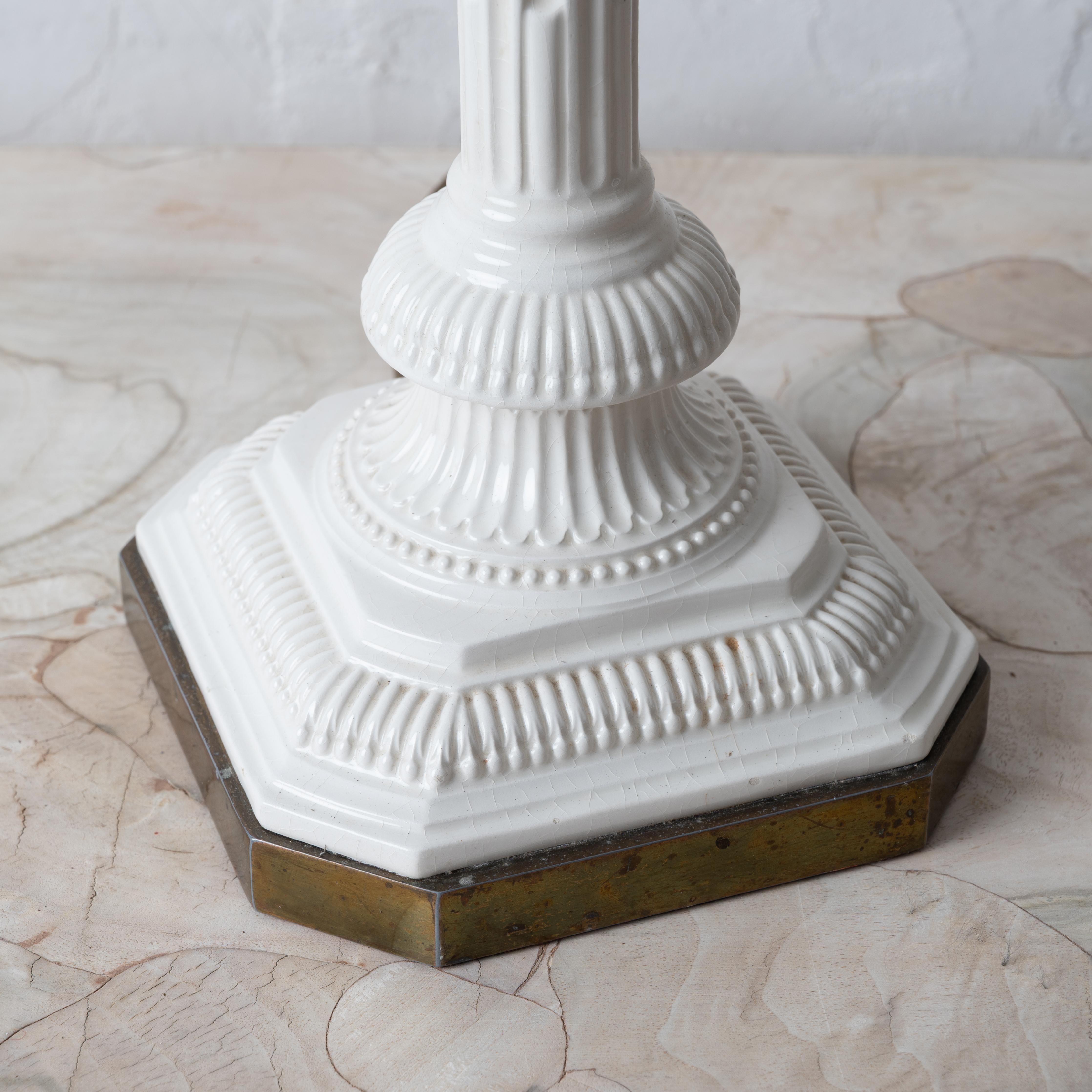 Lámpara de velas de columna Creamware Cerámica Creamware en venta