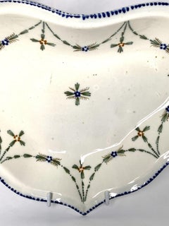 Plat en forme de cœur en faïence de Wedgwood and Co, Angleterre, fin du 18ème siècle