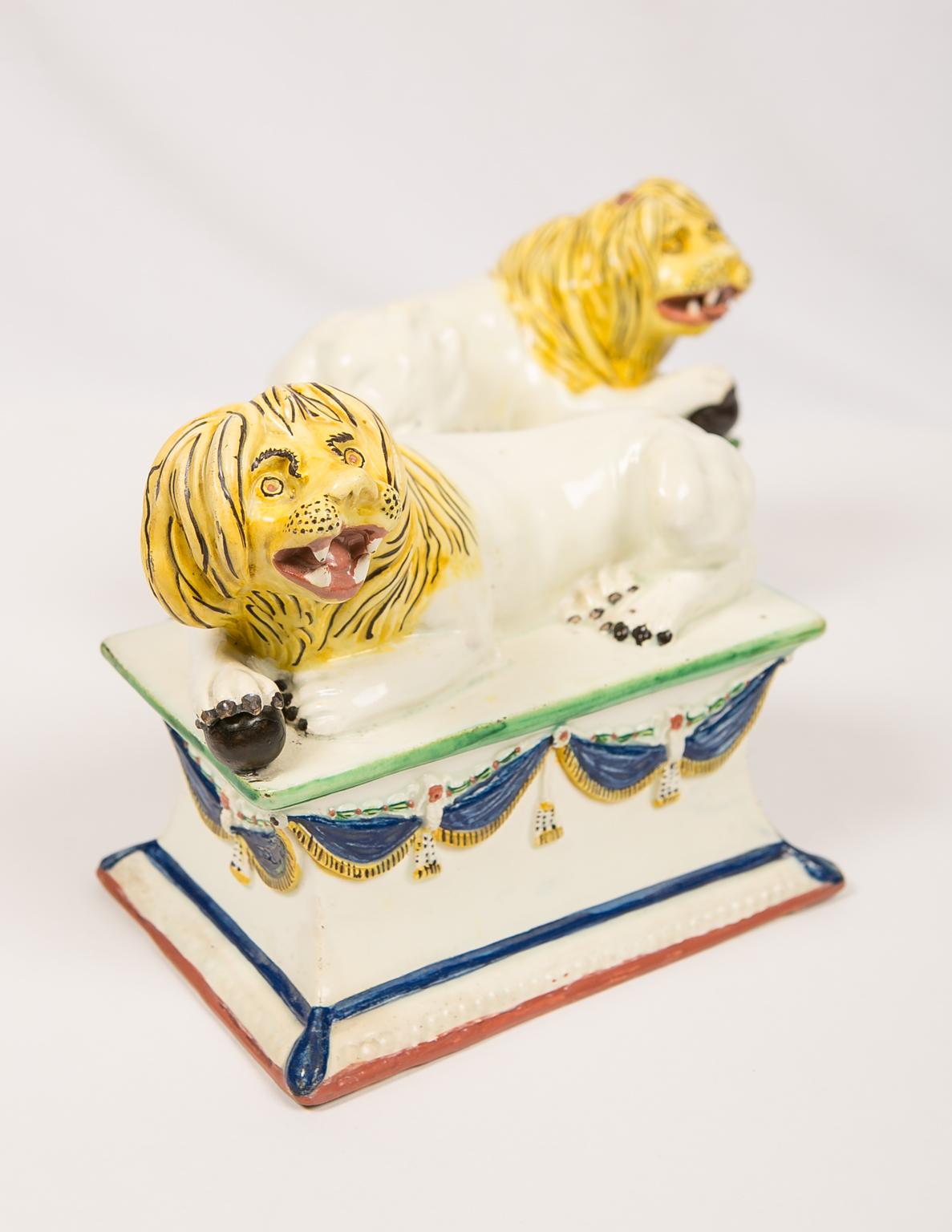 Neoclassical Antique French Creamware Lions 18th Century For Sale