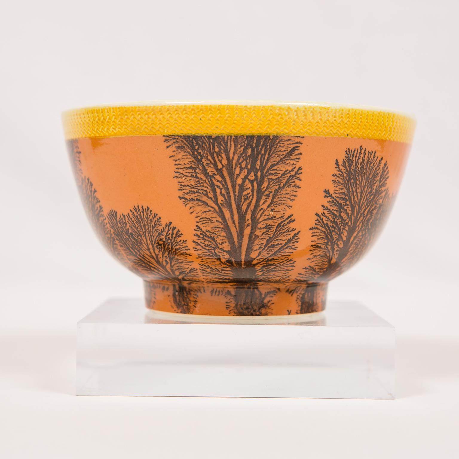 19th Century Creamware Mochaware Bowl Decorated with Trees circa 1800