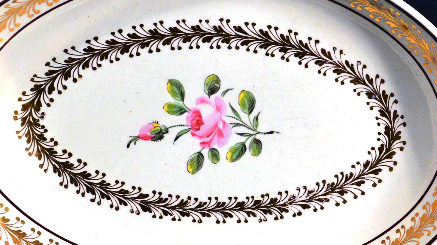 Ovales botanisches Geschirr aus cremefarbenem Geschirr, Neale & Co., 18. Jahrhundert (Wedgwoodware) im Angebot