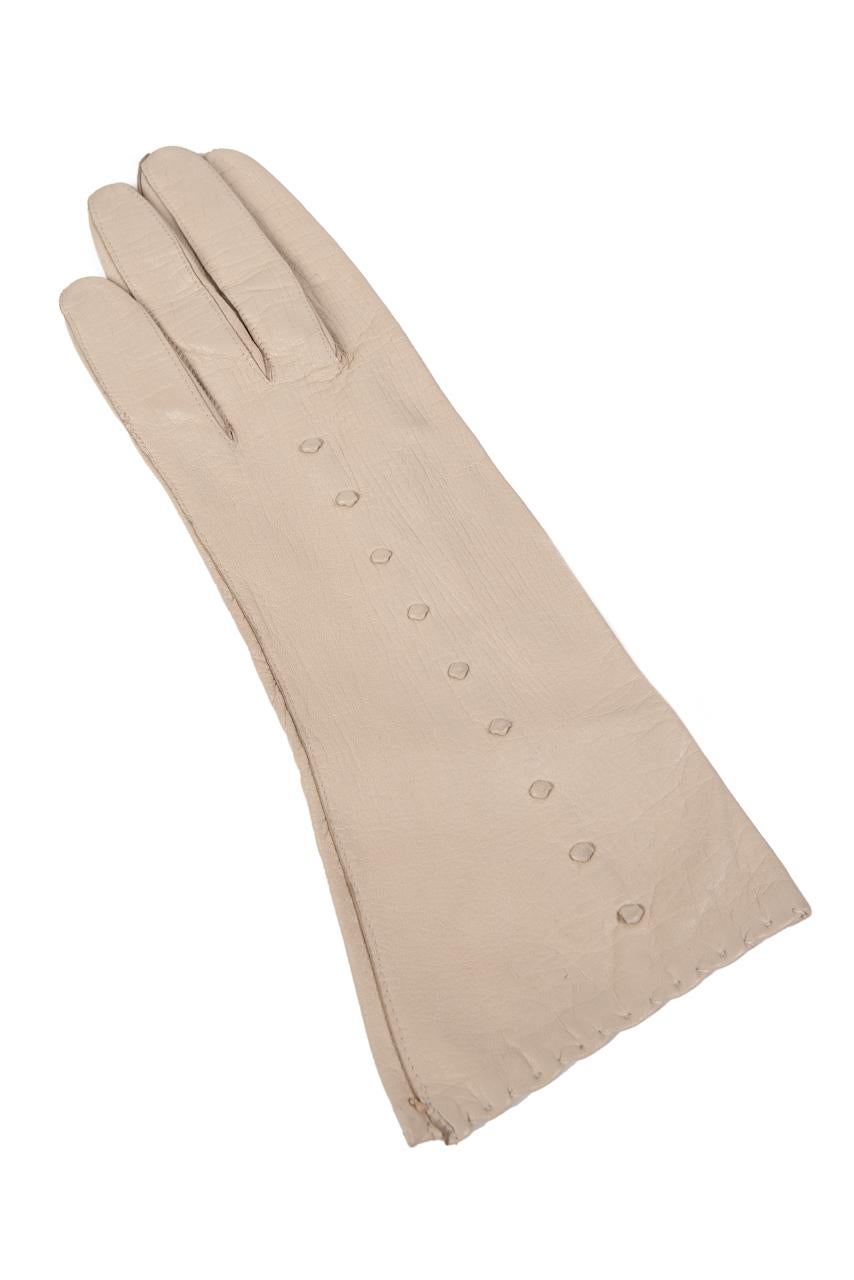 Women's Creamy Beige Smooth Leather Gloves with 3D Dot Detailing Scalloped Hem, 1960s