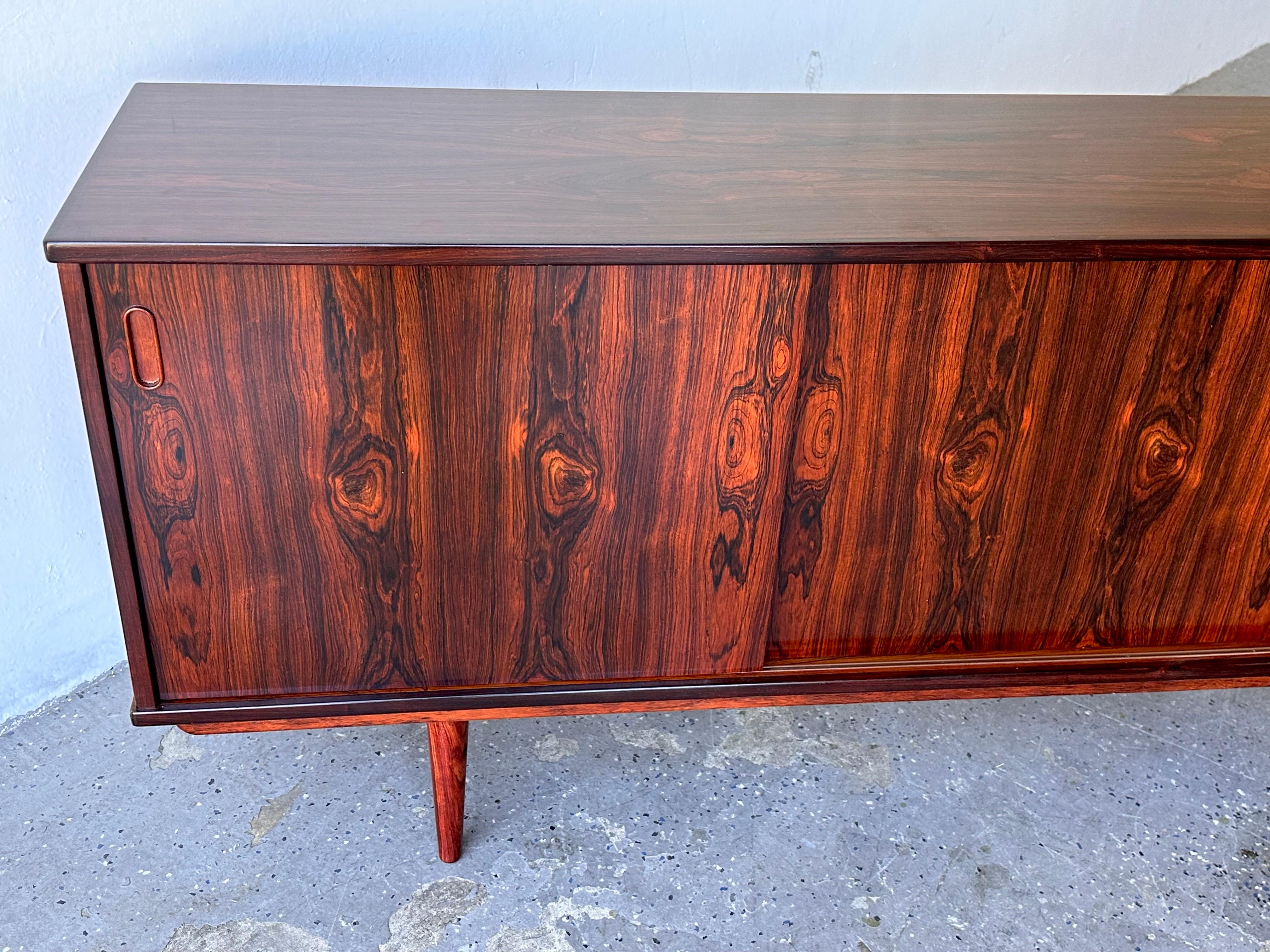 1970s Mid Century Danish Modern Dyrlund Rosewood Credenza 8