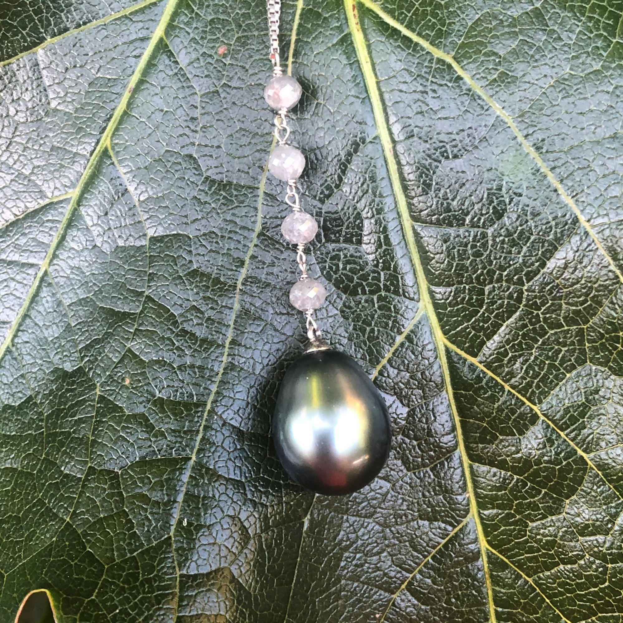 Creation Tahiti-Perlen Diamant-Perlen-Halskette aus 18 Karat Weigold im Angebot 8