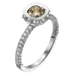 Créateurs Boutique Zenith Classic en or blanc 18 carats avec diamant champagne Rin de 2,06 carats