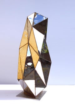 Scultura creatura in acciaio inossidabile saldato e lucidato a specchio di Julian Mayor