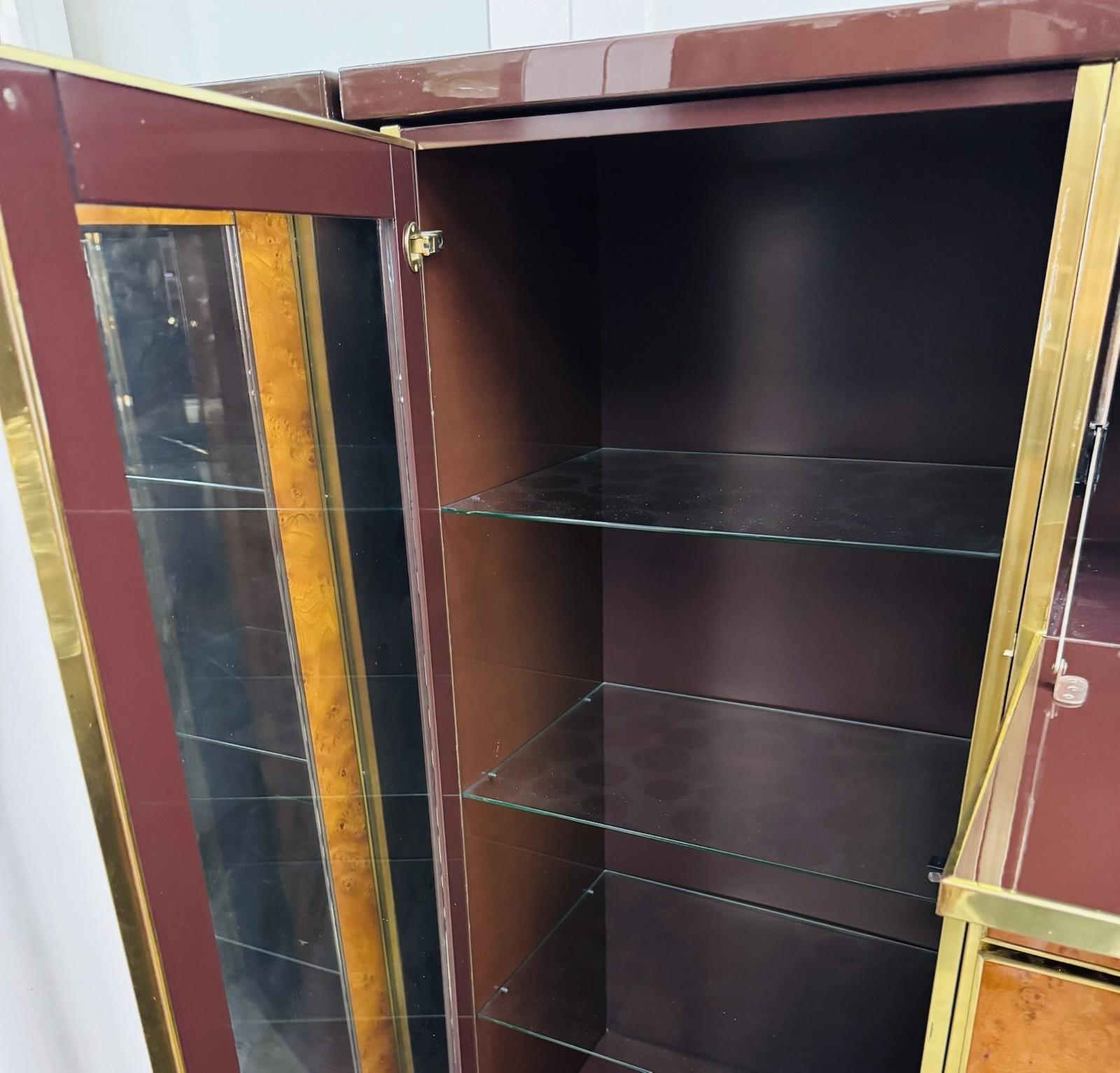 Credenza Alta In Radica E Metallo Dorato Modernariato Anni ‘70 im Angebot 2