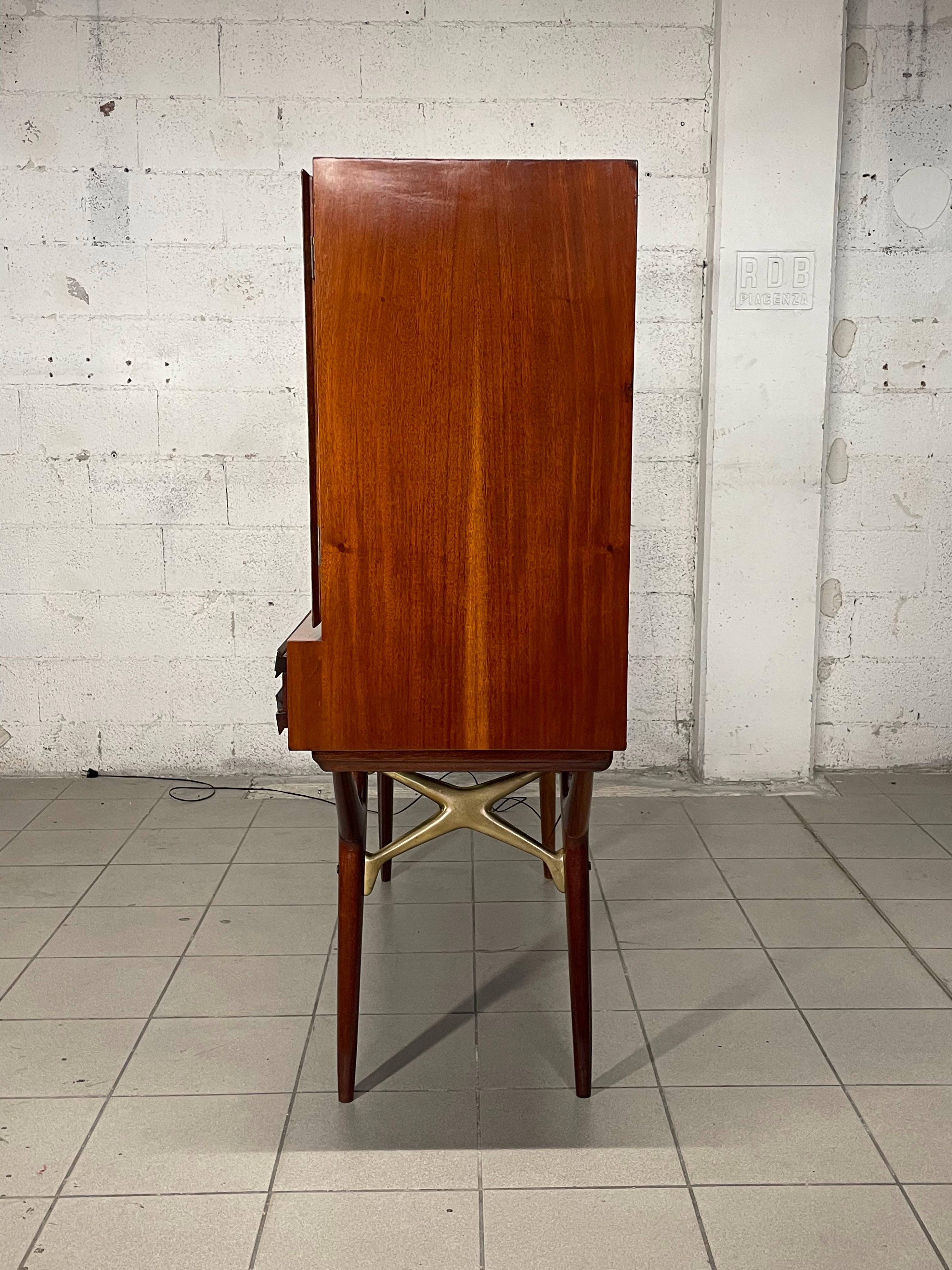 1950s sideboard manufactured by Palazzi dell'Arte Cantù, Italy For Sale 12