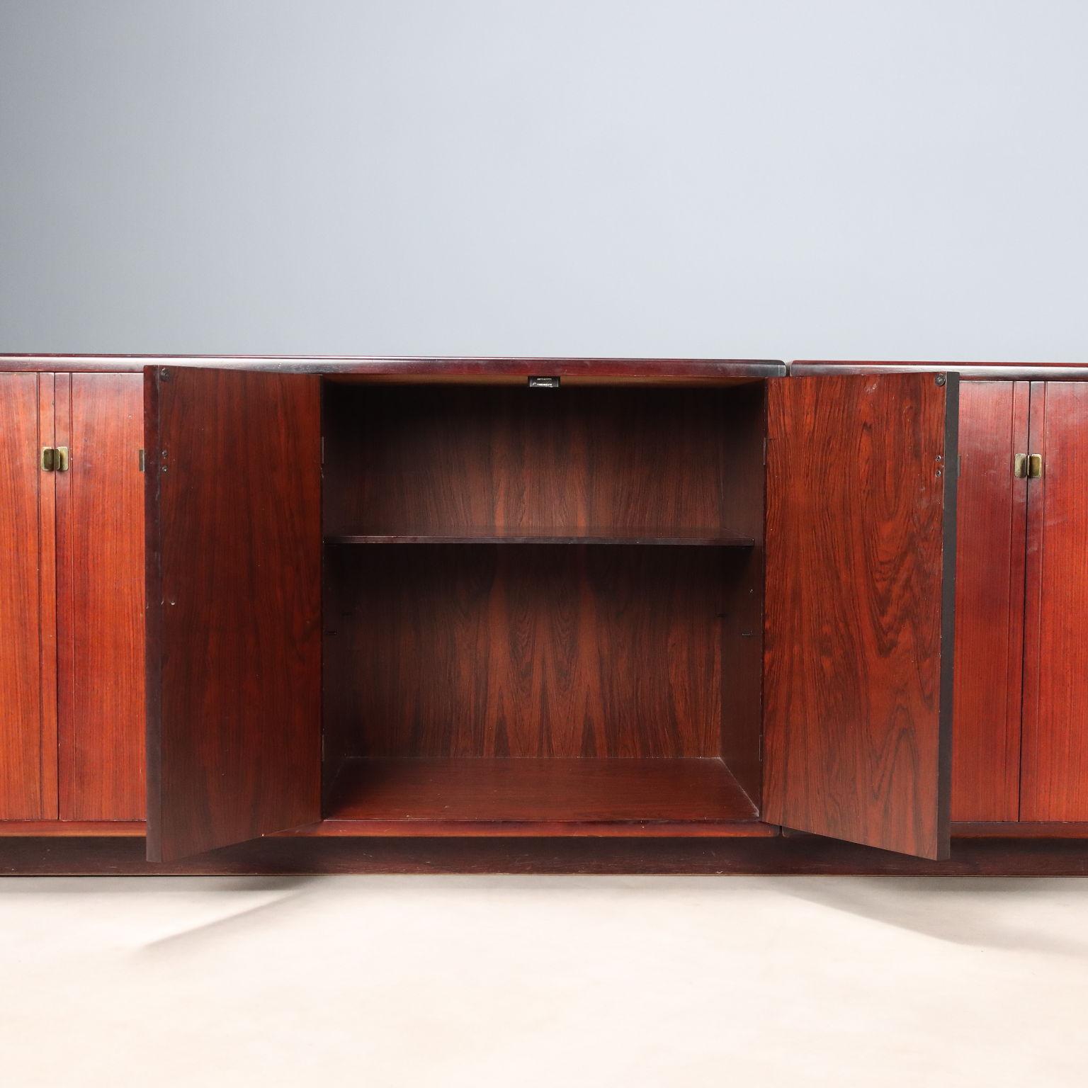 Italian Credenza Anni '60 di Claudio Salocchi per Sormani in vendita