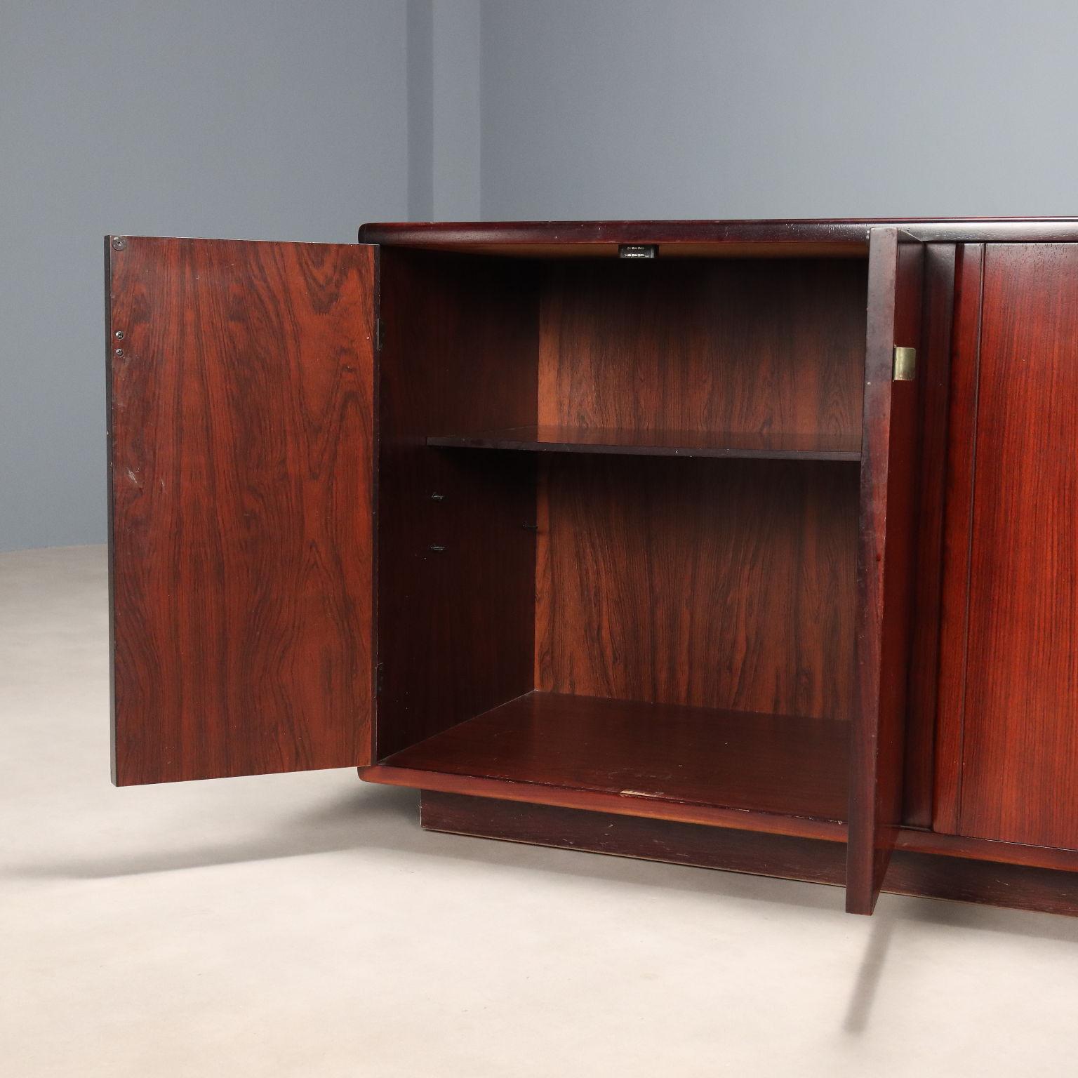 Impiallacciato Credenza Anni '60 di Claudio Salocchi per Sormani in vendita