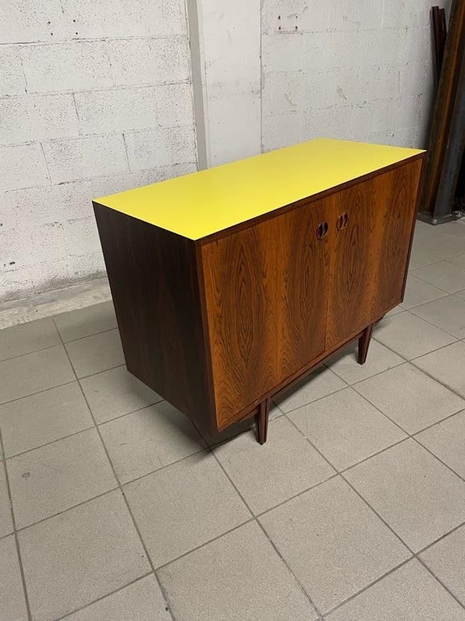 Sideboard 1960s rosewood, Italian production In Excellent Condition For Sale In SAN PIETRO MOSEZZO, NO