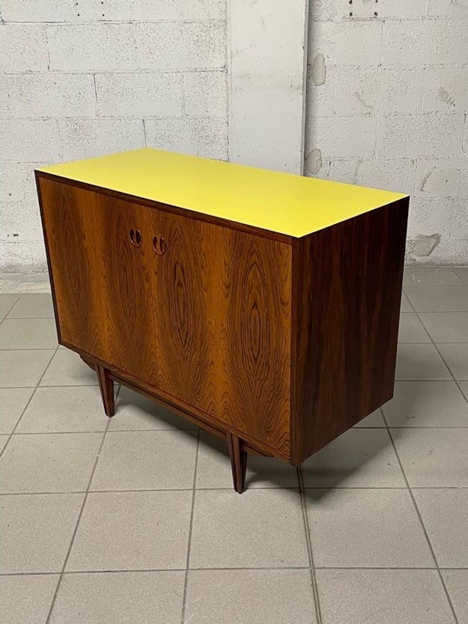 Formica Sideboard 1960s rosewood, Italian production For Sale